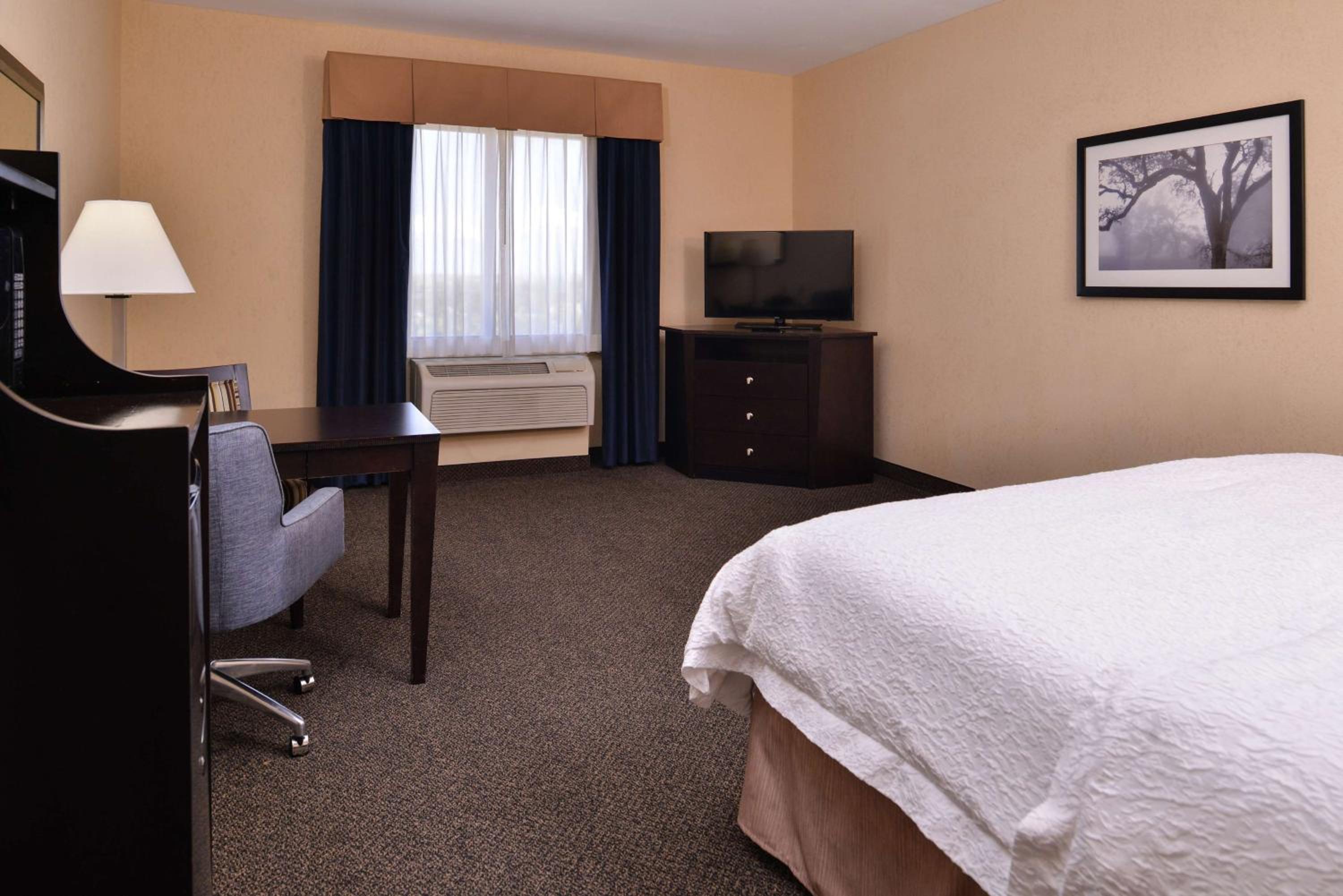 Woodward Vacations - Hampton Inn  Suites Woodward - Property Image 11