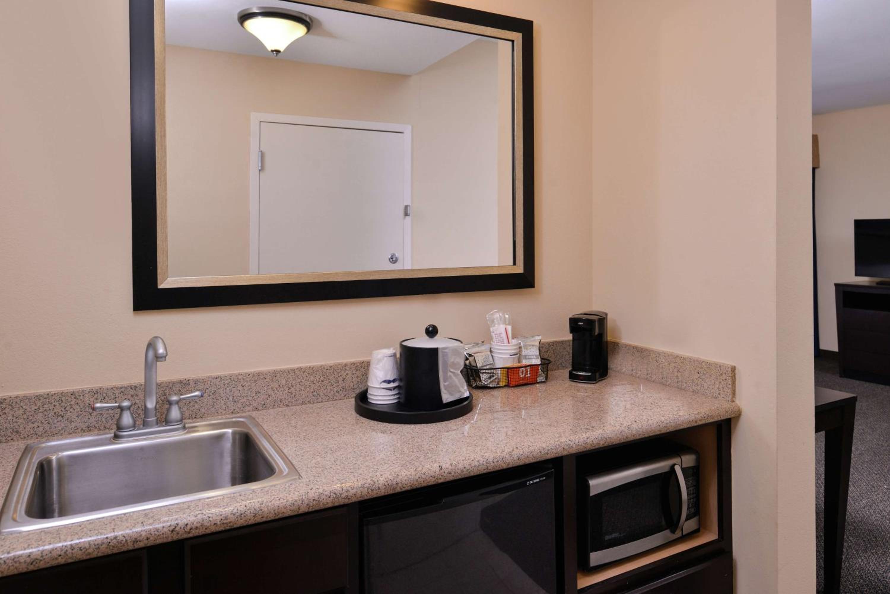 Woodward Vacations - Hampton Inn  Suites Woodward - Property Image 15