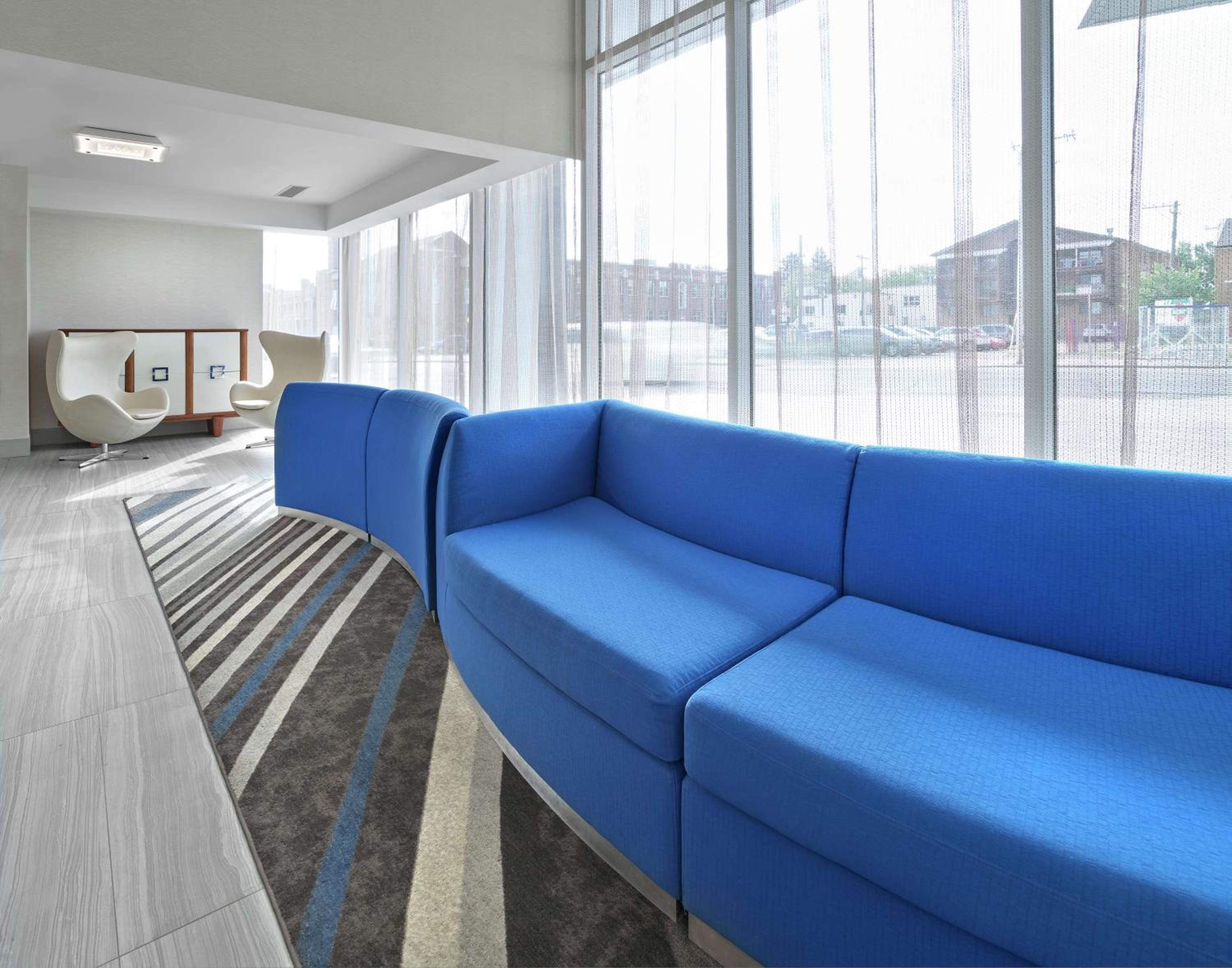 DoubleTree by Hilton Edmonton Downtown-4