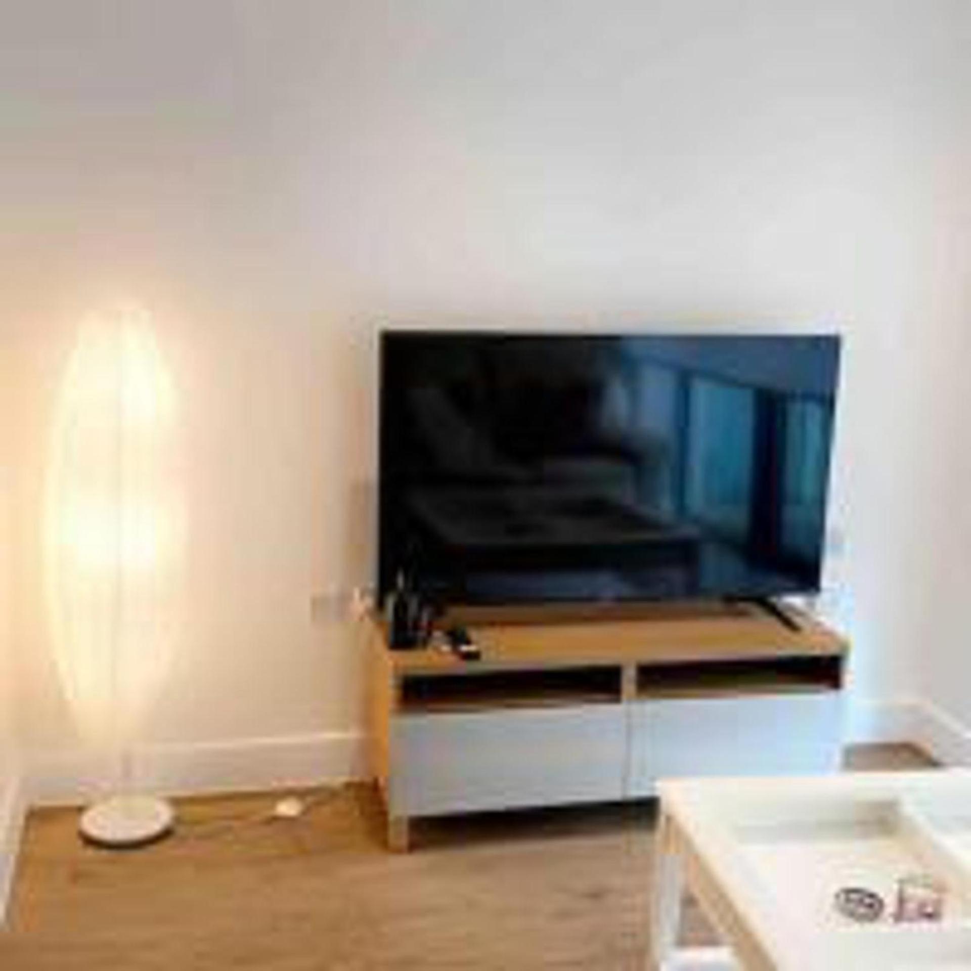 Tee SweetLux Apartment In Canning Town