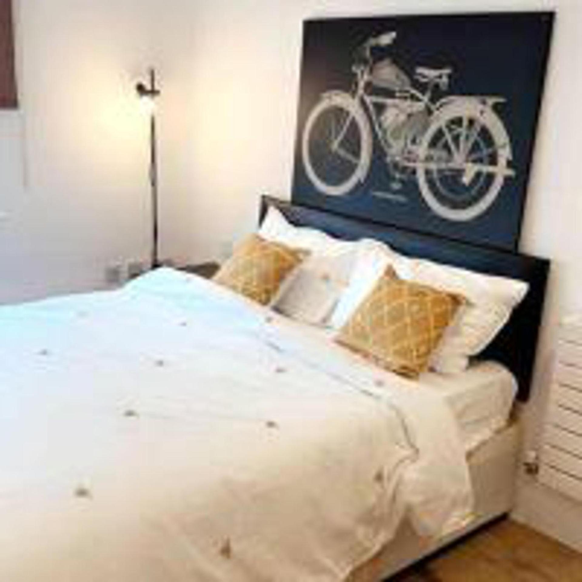 Tee SweetLux Apartment In Canning Town