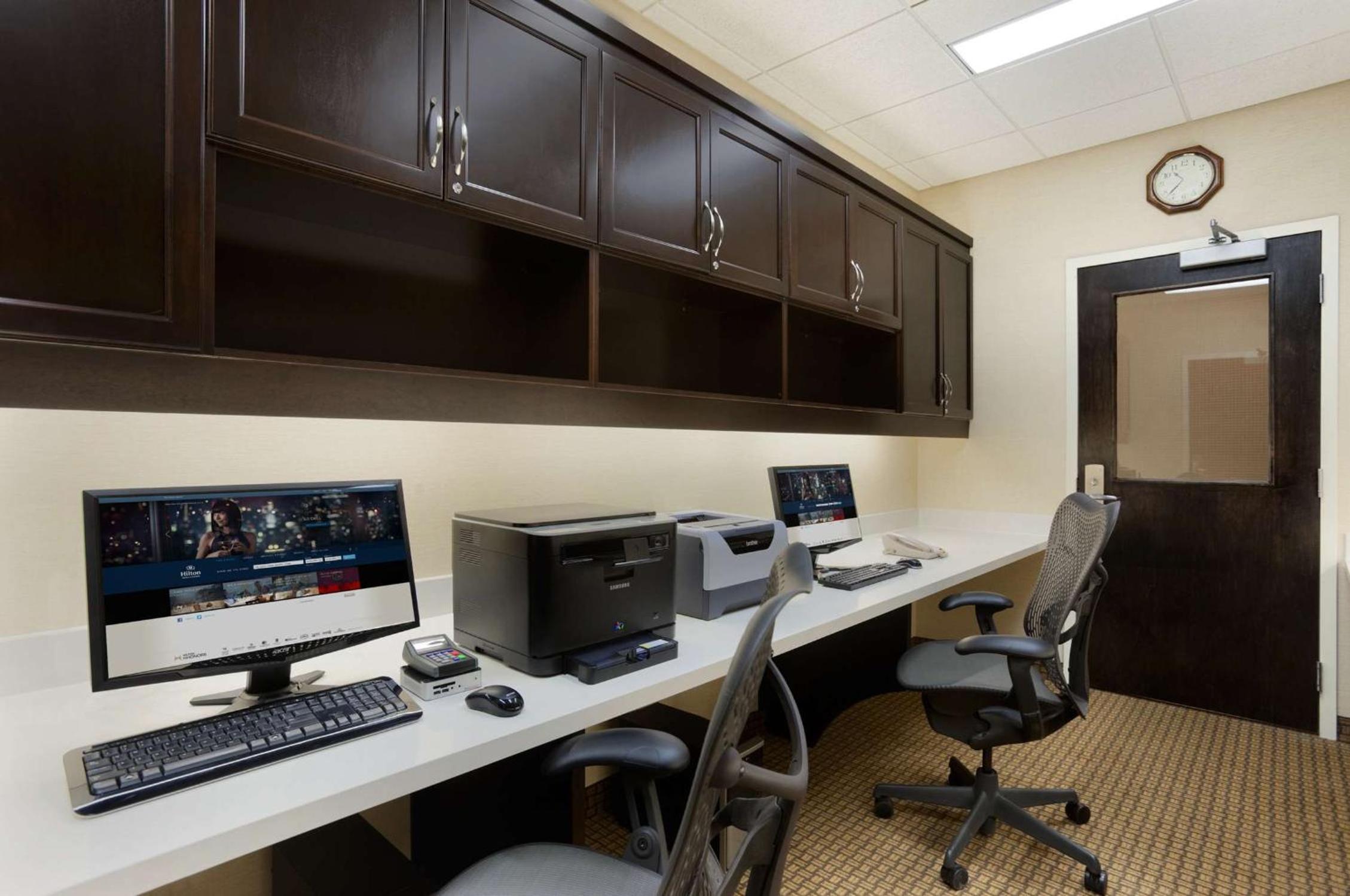 Leduc Vacations - Hilton Garden Inn Edmonton International Airport - Property Image 12