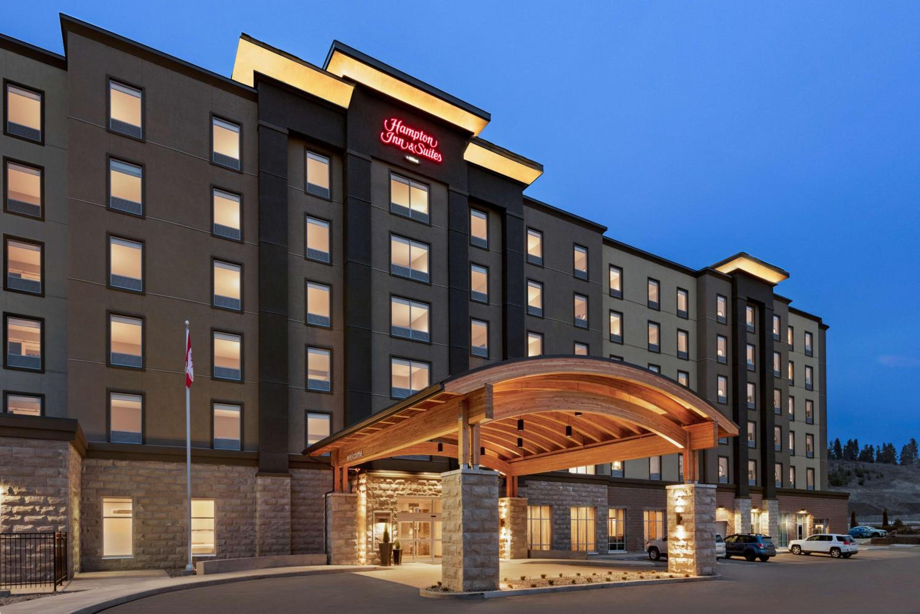 Kelowna Vacations - Hampton Inn  Suites Kelowna, British Columbia, Canada - Property Image 1