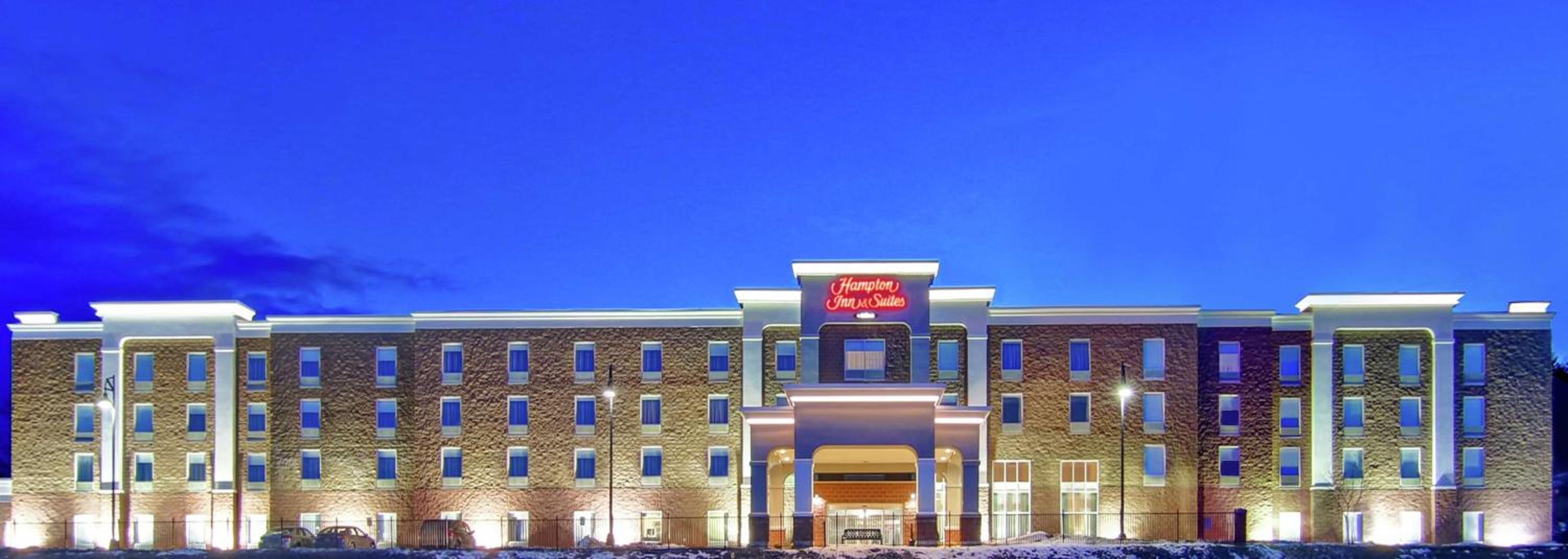 Saint John Vacations - Hampton Inn  Suites Saint John - Property Image 1