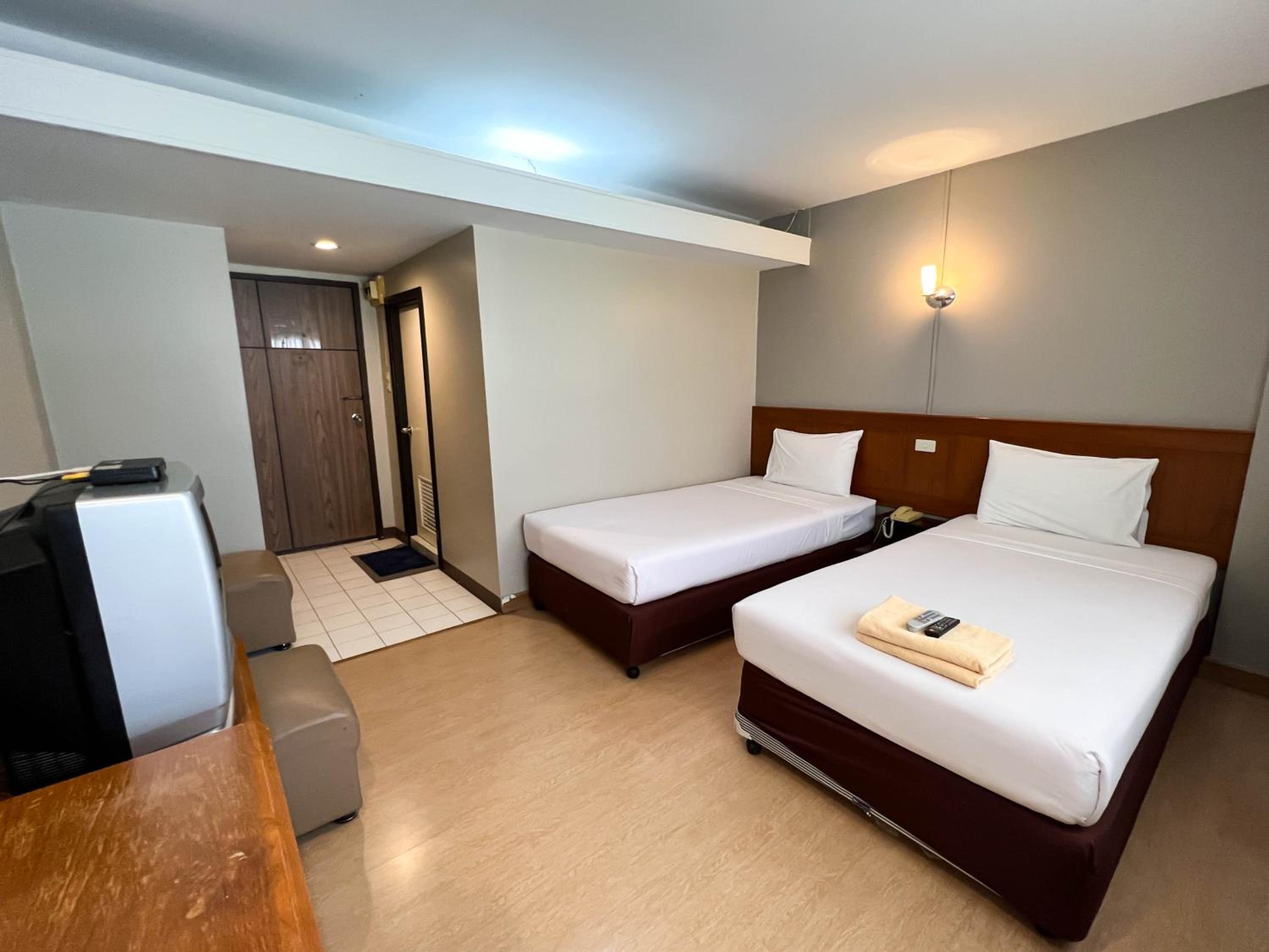 Srivichai Hotel