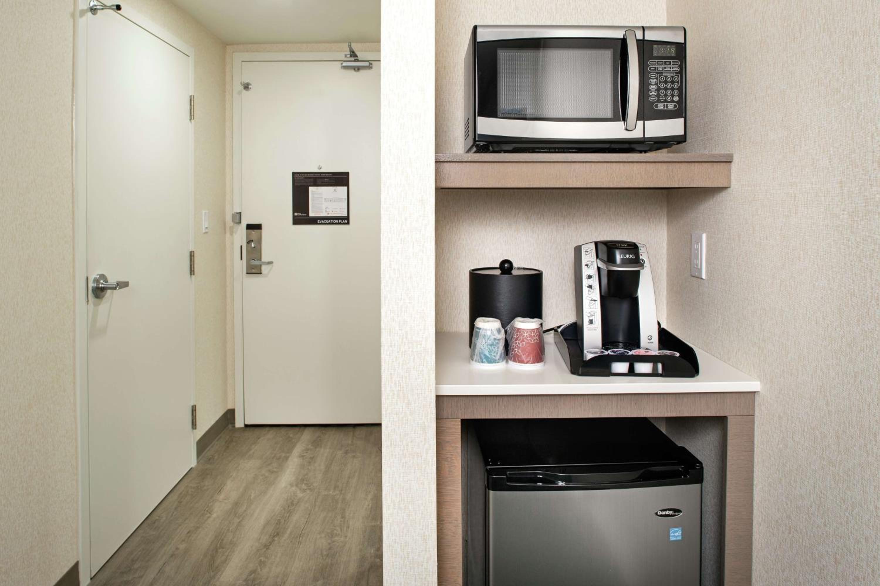 Hilton Garden Inn Toronto-Oakville - Property Image 9