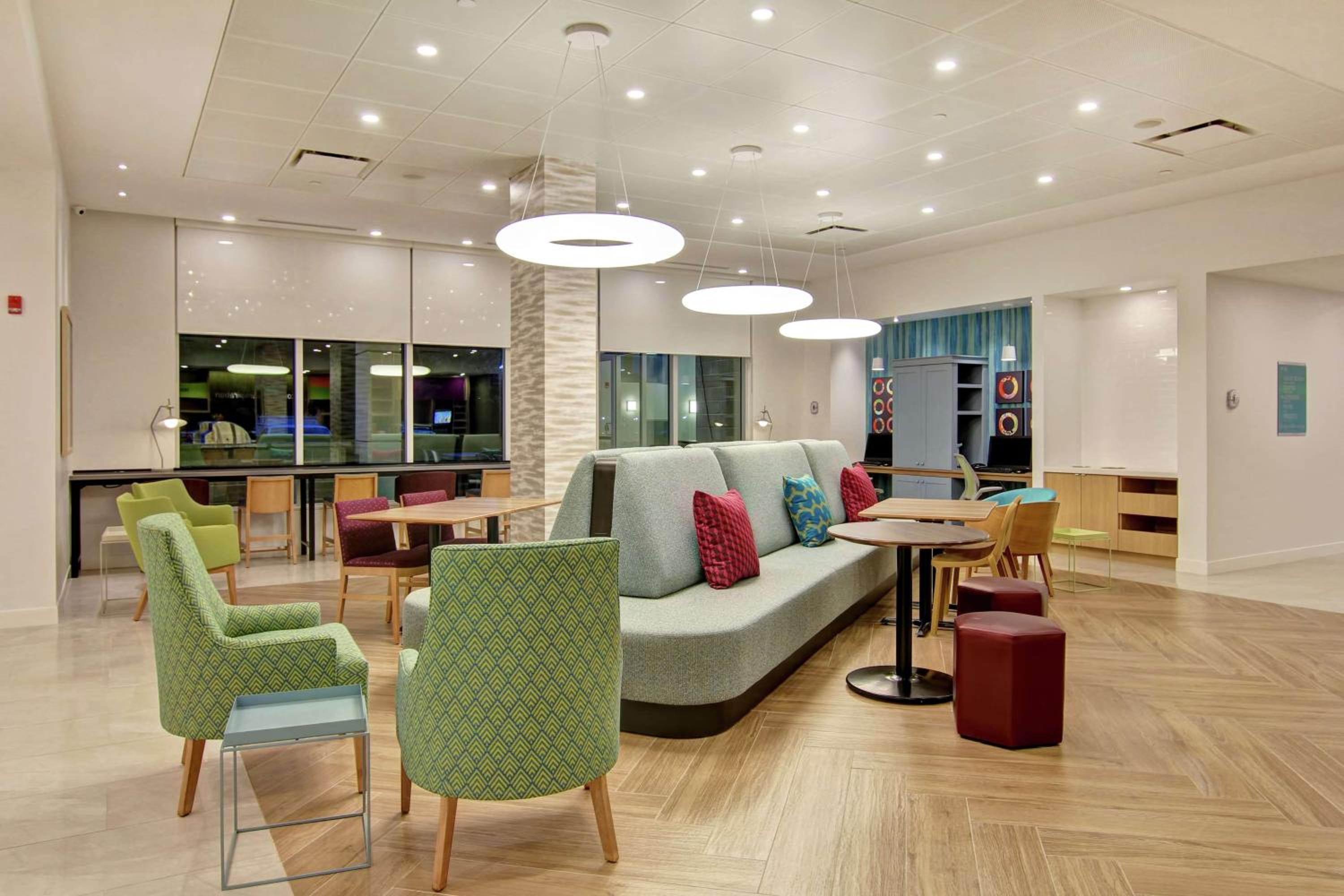 Home2 Suites By Hilton Montreal Dorval - Property Image 7