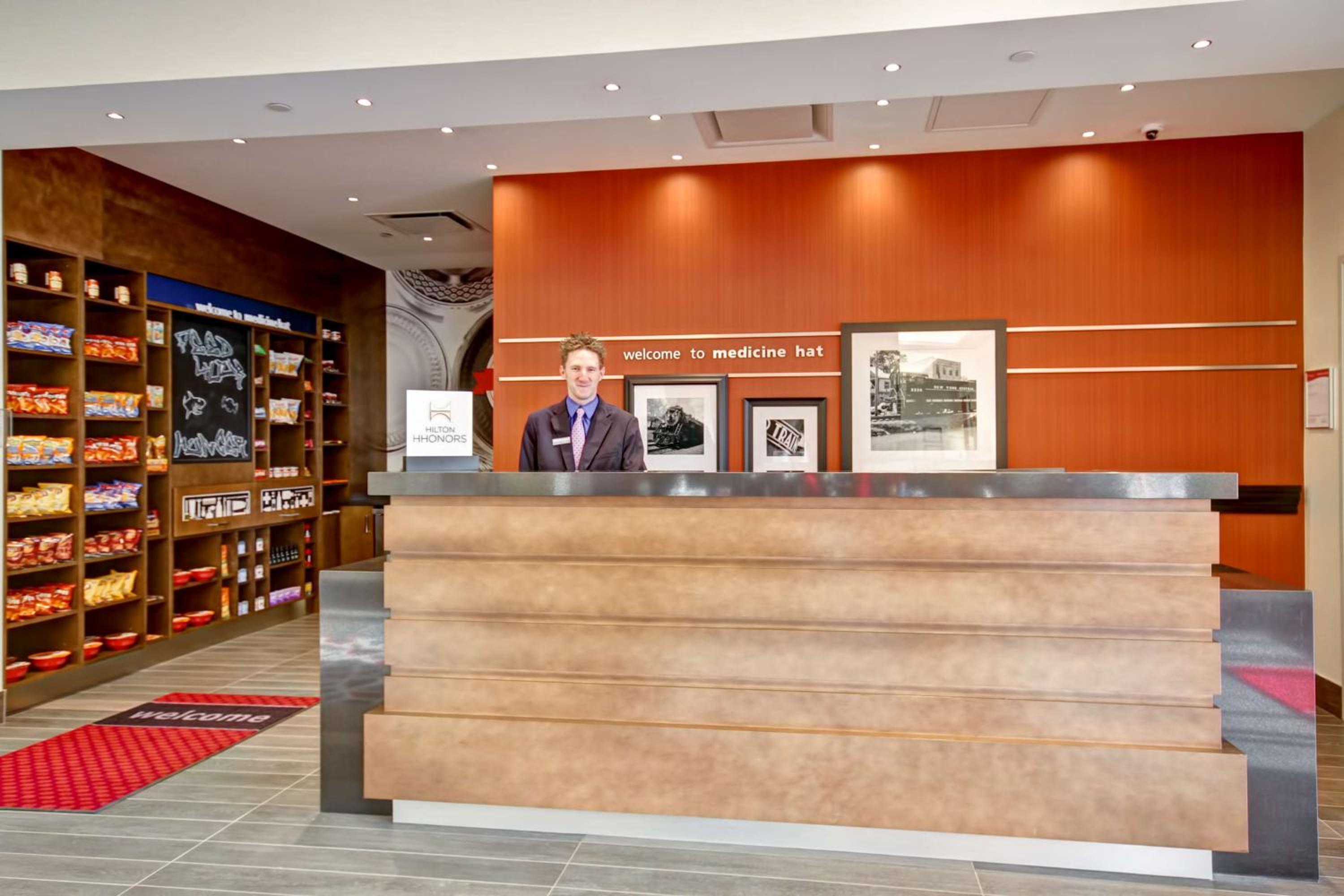 Medicine Hat Vacations - Hampton Inn  Suites - Medicine Hat - Property Image 3