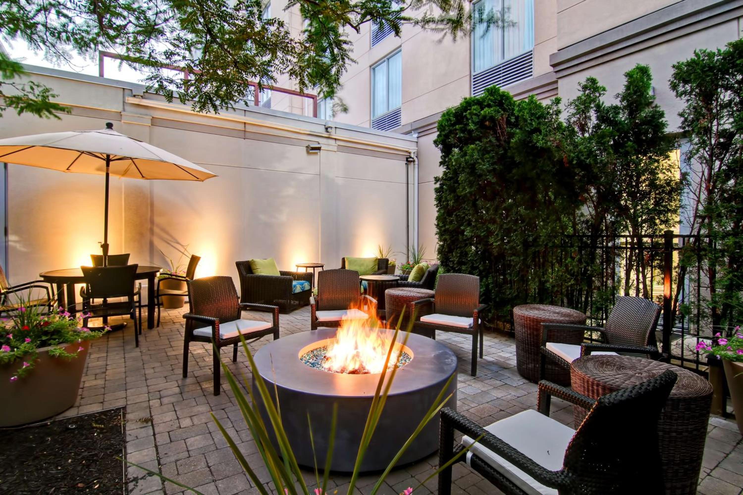 Toronto Vacations - Hilton Garden Inn Toronto/Burlington - Property Image 4