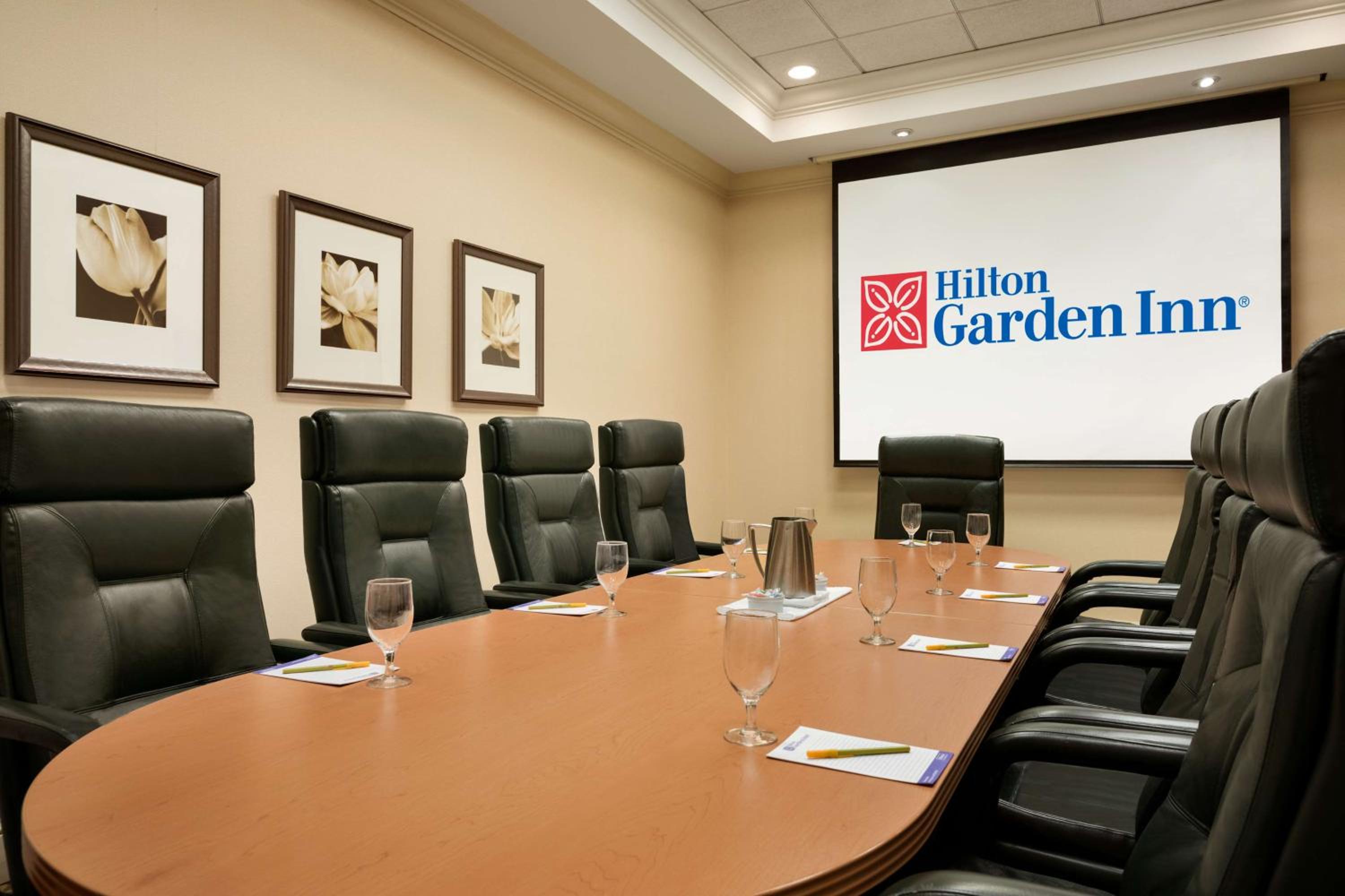 Hilton Garden Inn Toronto/Vaughan - Property Image 1