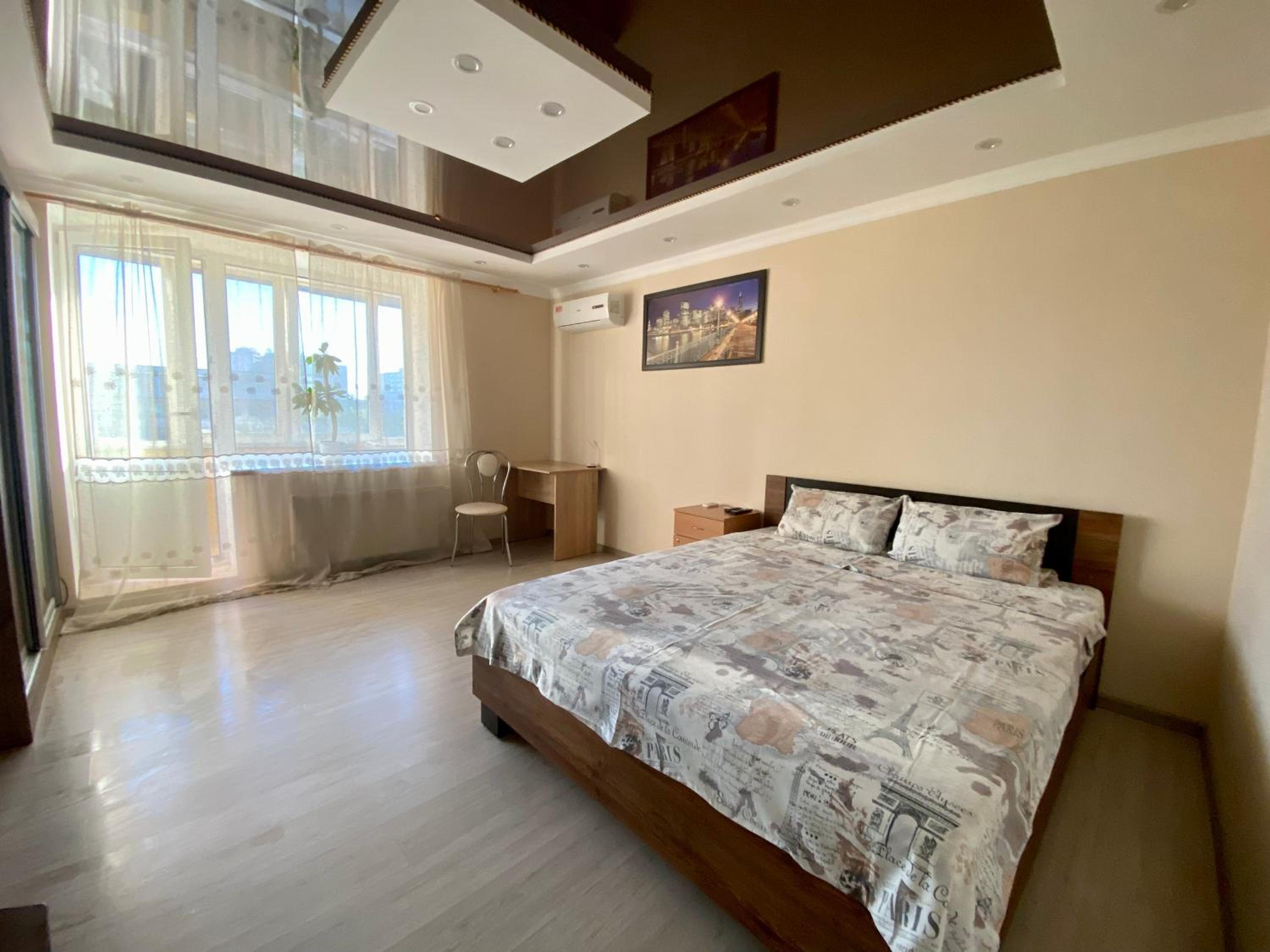 Apartment on Khreshchatyk 200 center view 5