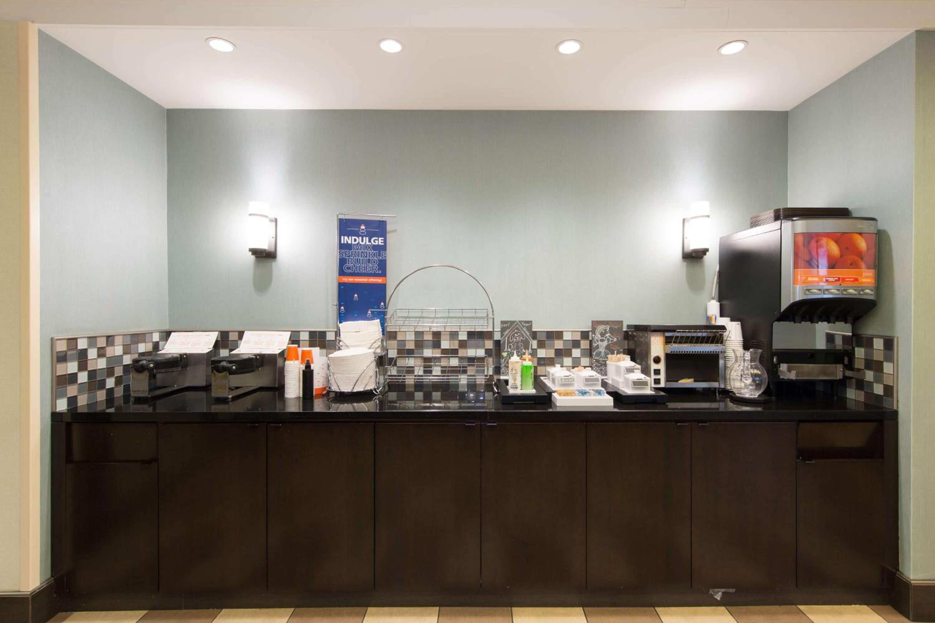 Hampton Inn Plymouth Meeting - Property Image 13