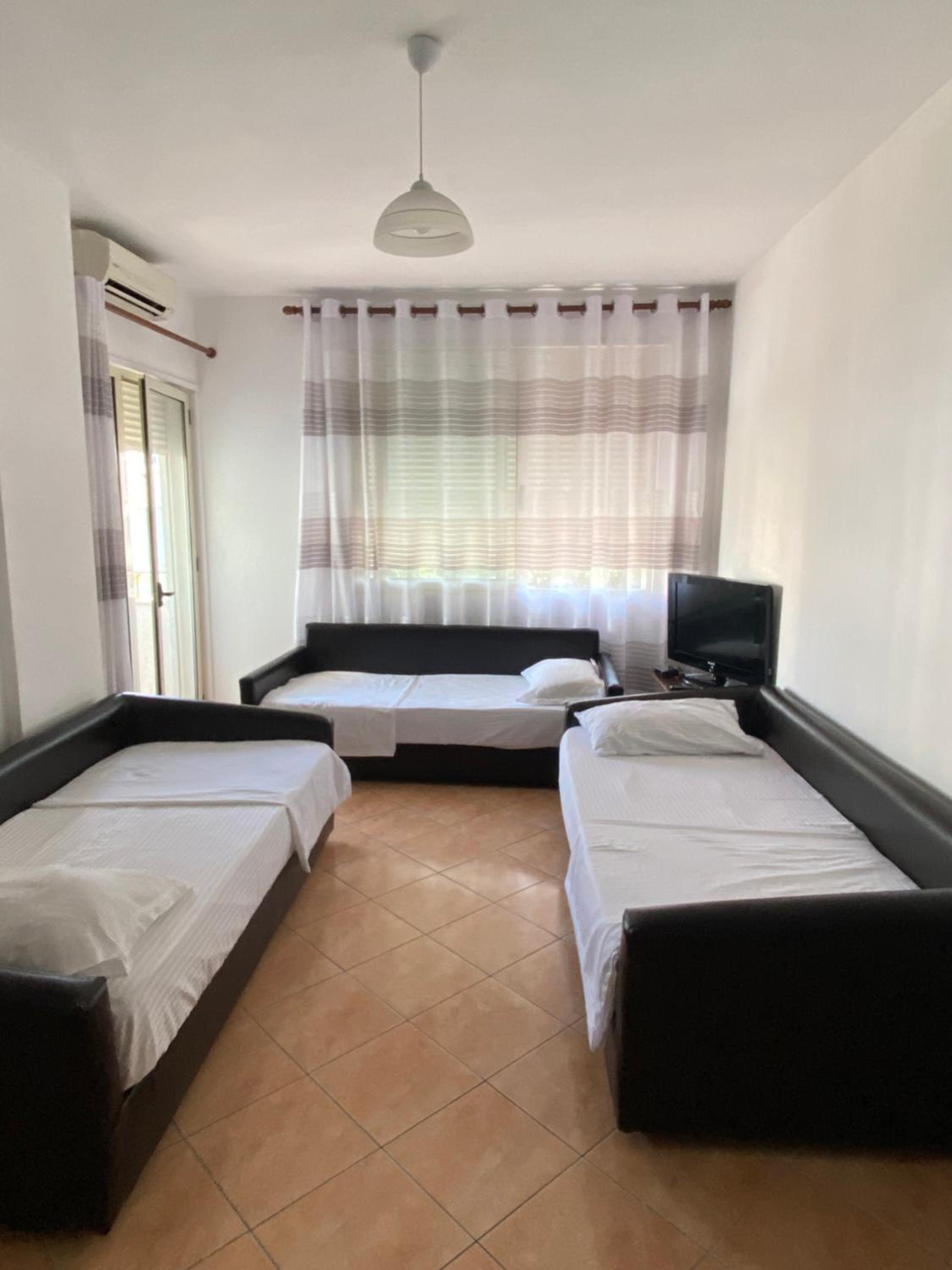 Zani’s Apartments