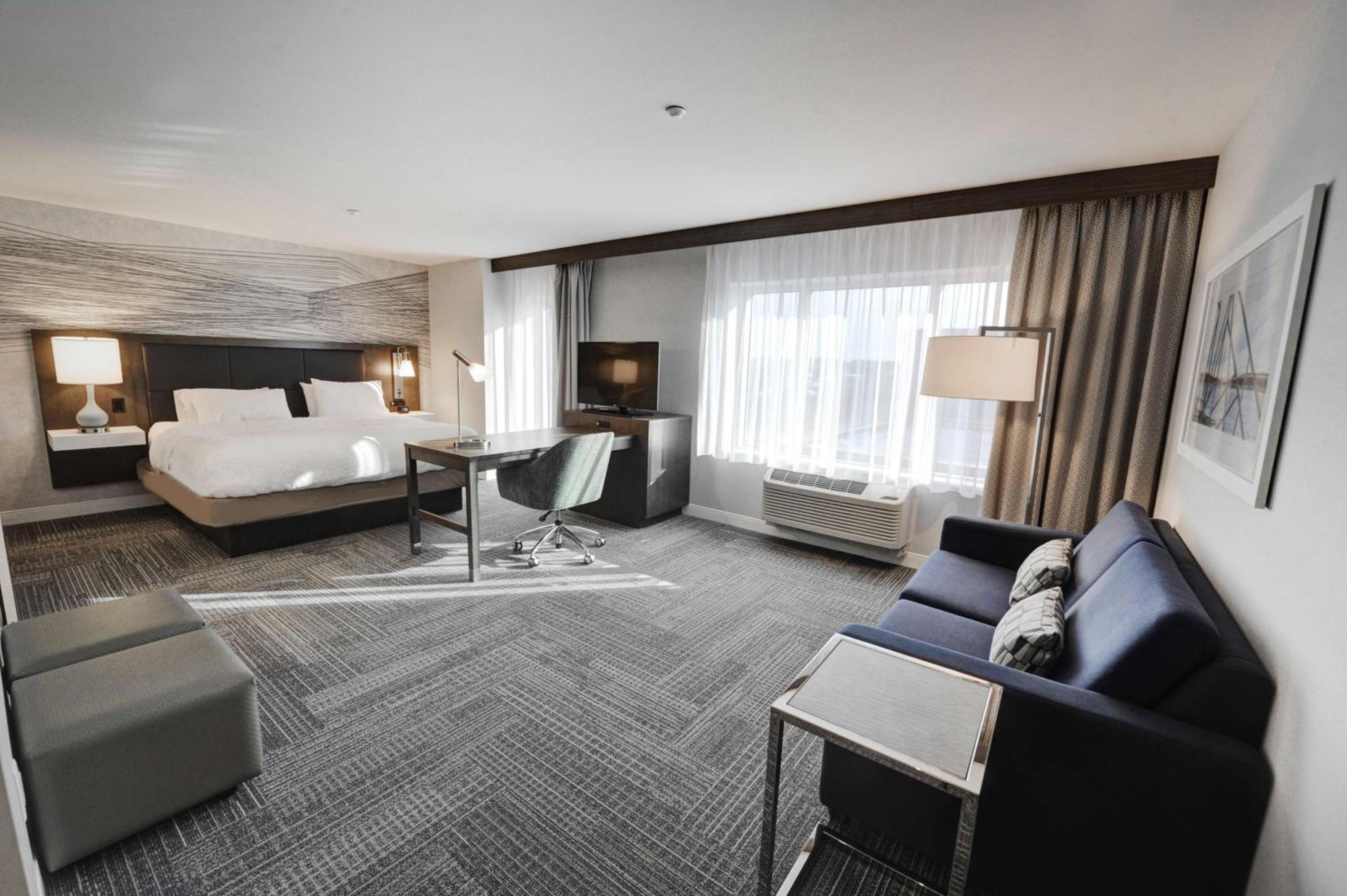 Levis Vacations - Hampton Inn Suites by Hilton Quebec City Levis - Property Image 3