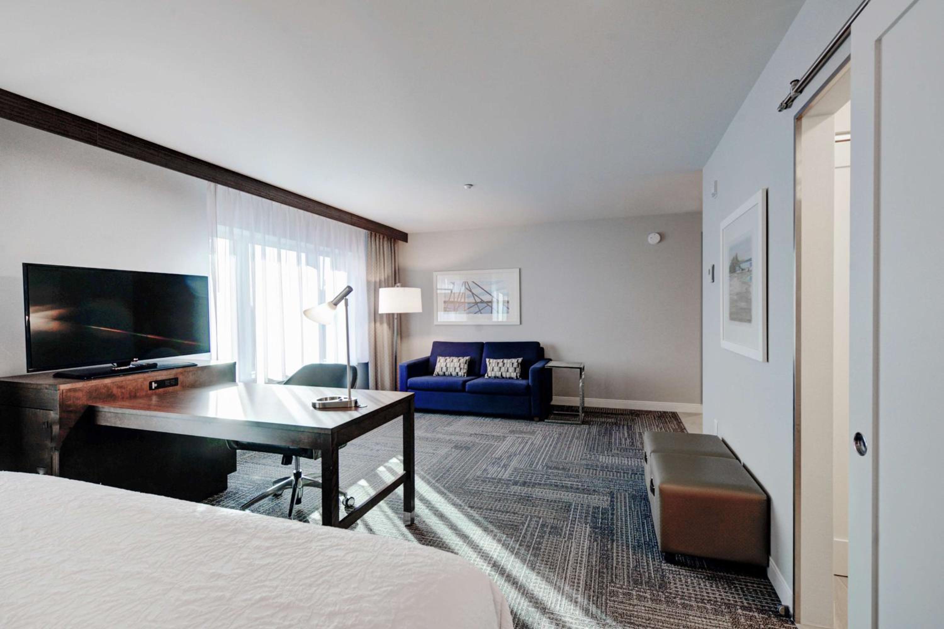 Levis Vacations - Hampton Inn Suites by Hilton Quebec City Levis - Property Image 9