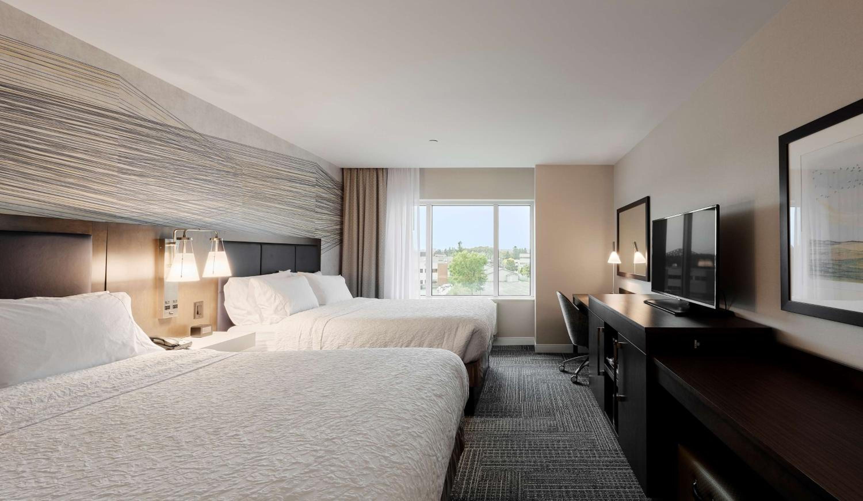 Levis Vacations - Hampton Inn Suites by Hilton Quebec City Levis - Property Image 1