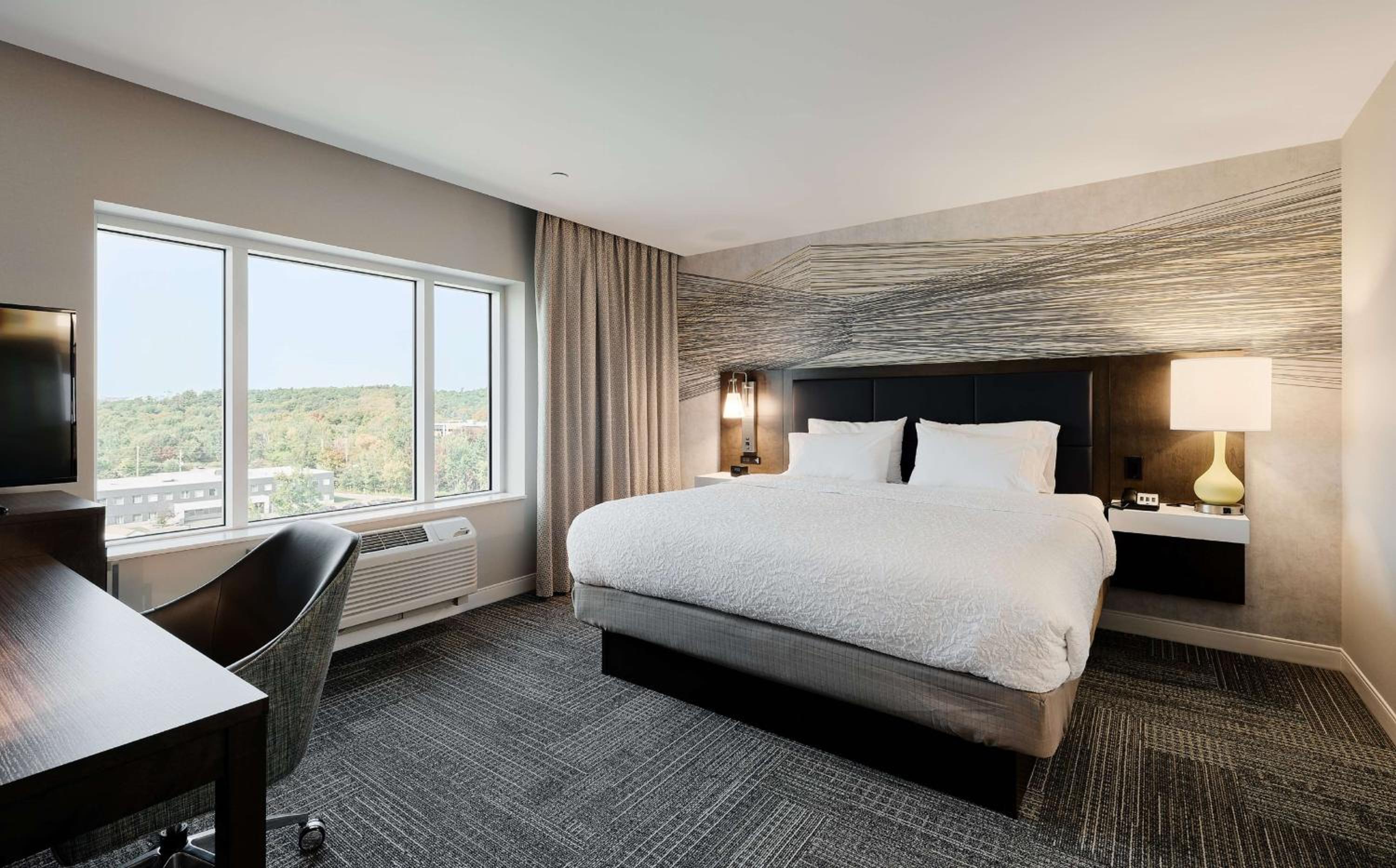 Levis Vacations - Hampton Inn Suites by Hilton Quebec City Levis - Property Image 16