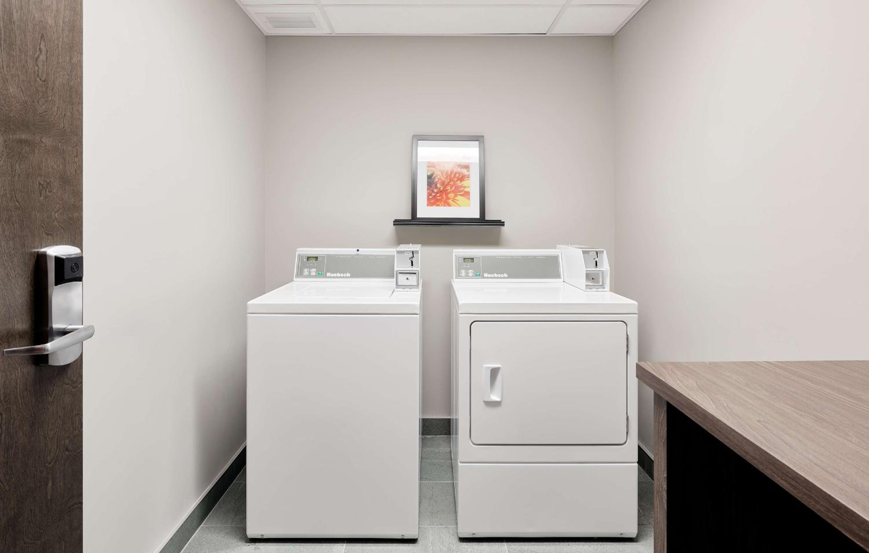 Levis Vacations - Hampton Inn Suites by Hilton Quebec City Levis - Property Image 37