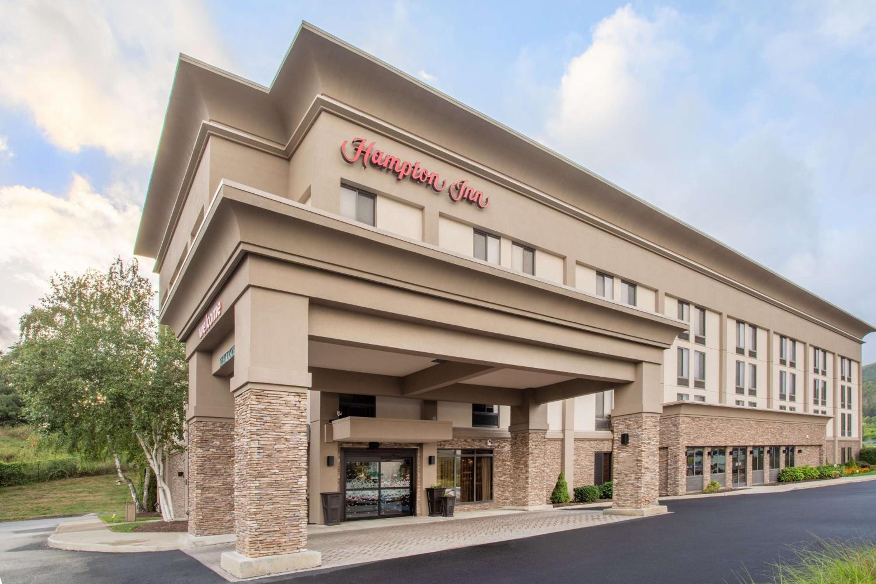 Fishkill Vacations - Hampton Inn Fishkill - Property Image 17