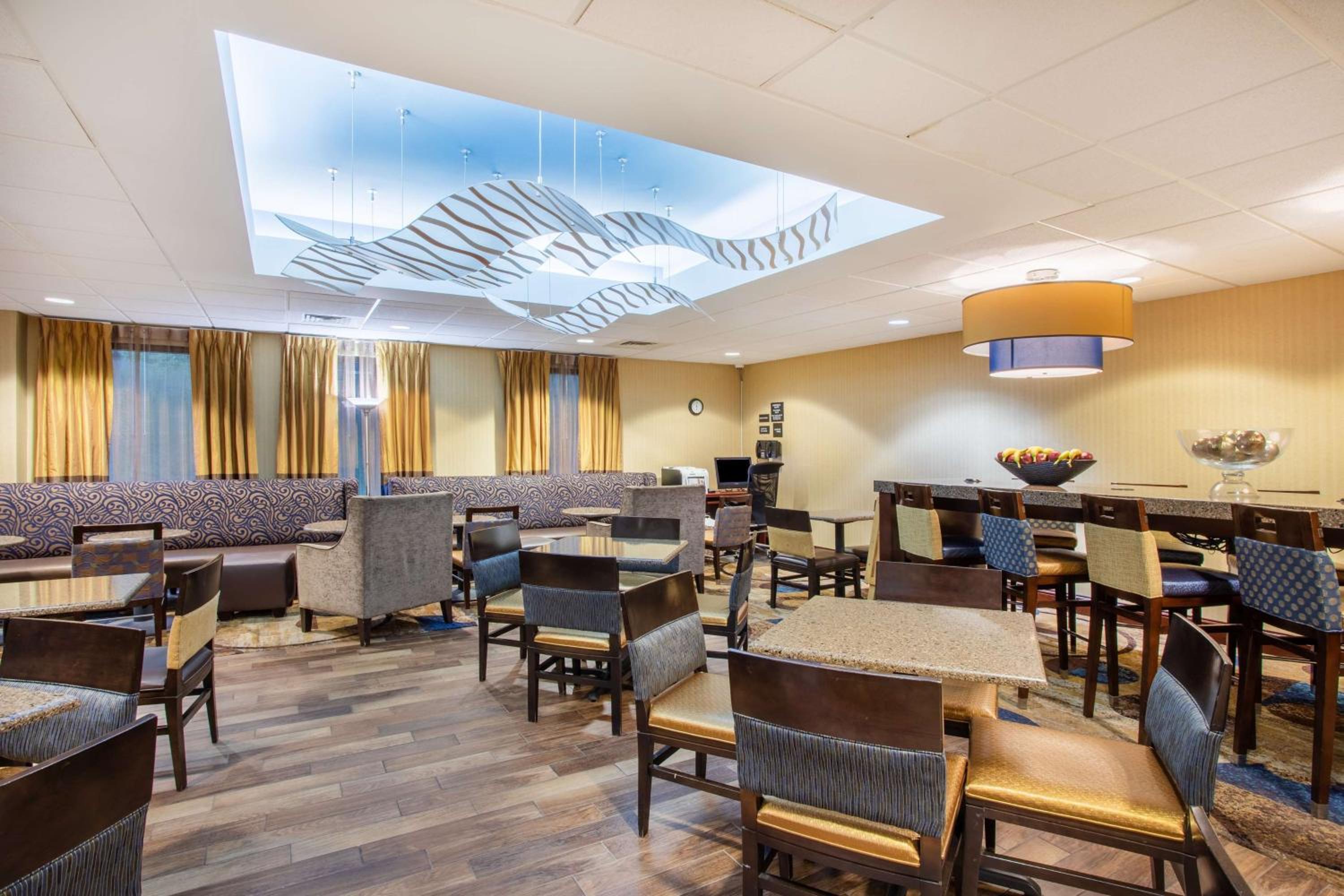 Fishkill Vacations - Hampton Inn Fishkill - Property Image 30