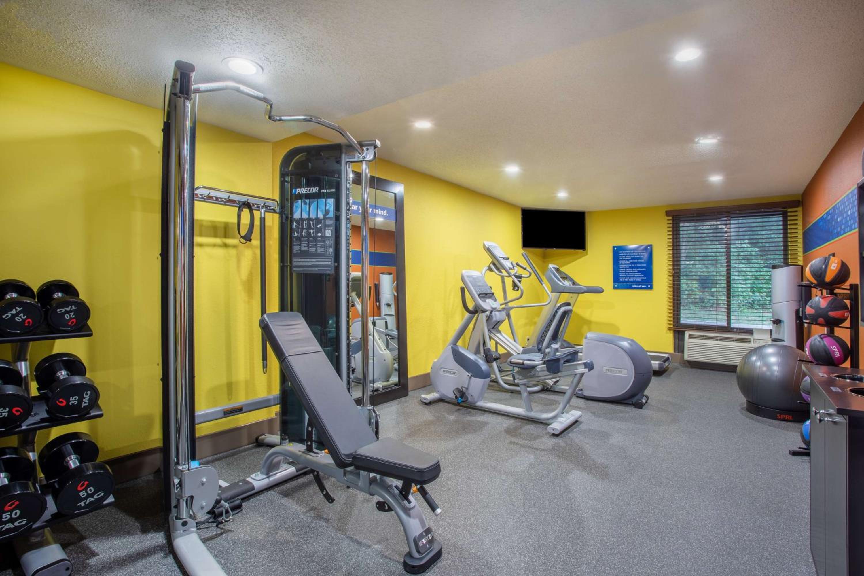 Fishkill Vacations - Hampton Inn Fishkill - Property Image 15