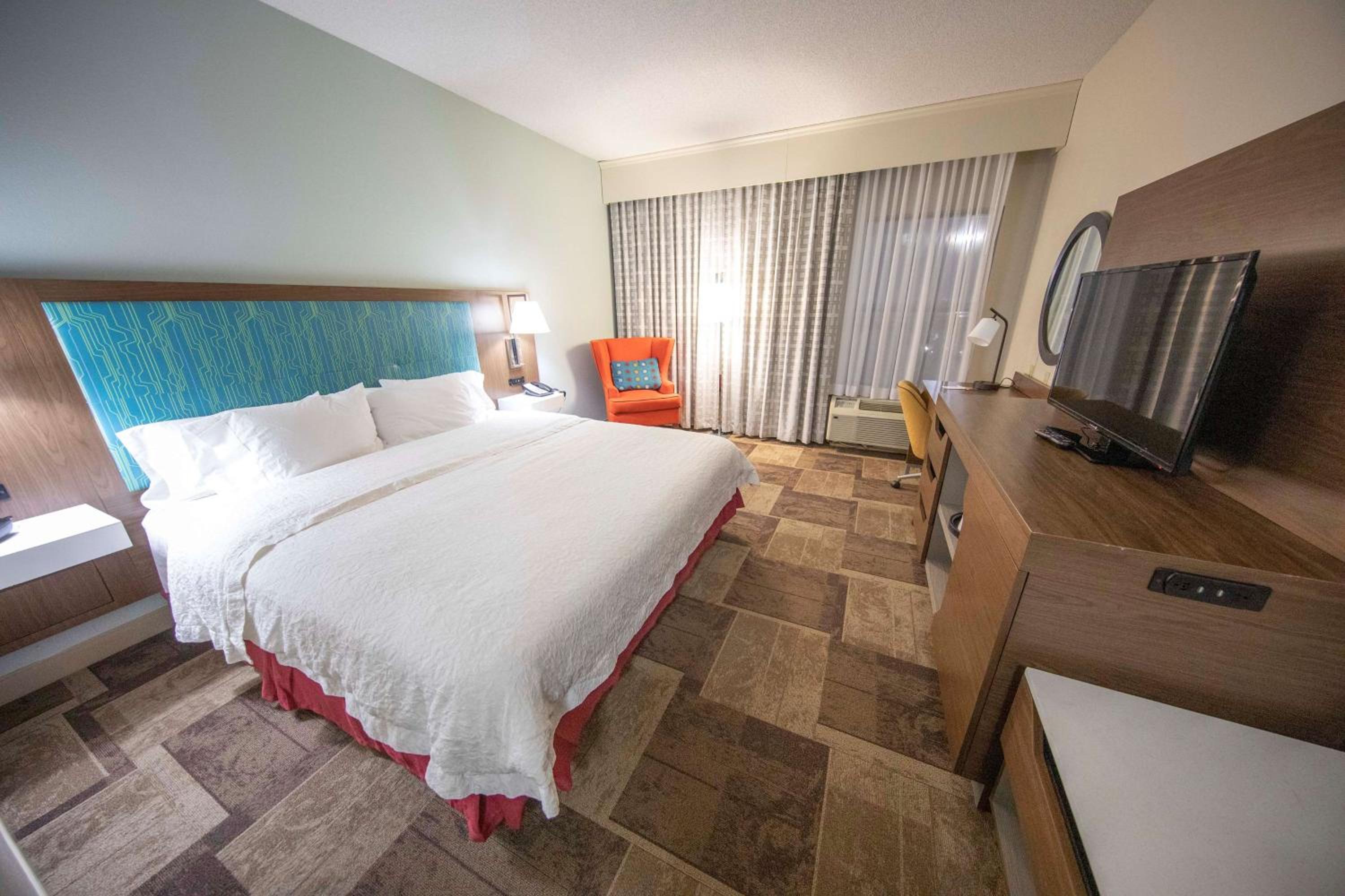 Hutchinson Vacations - Hampton Inn Hutchinson - Property Image 5
