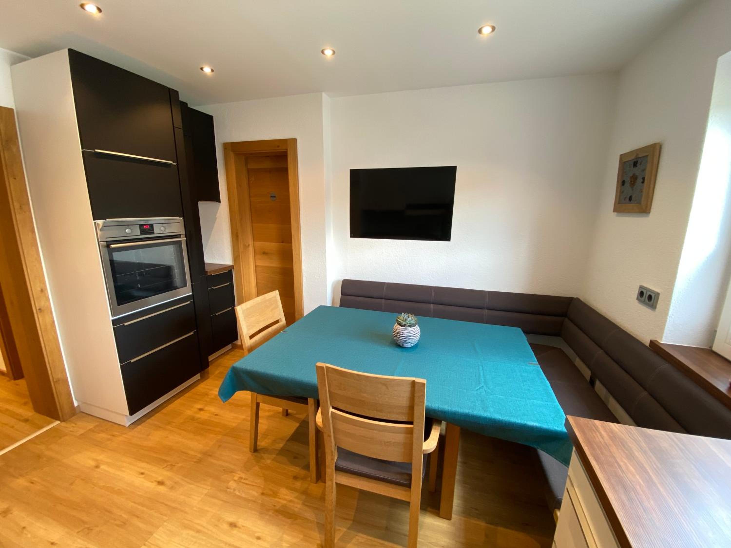 Ferienwohnung Rofanblick