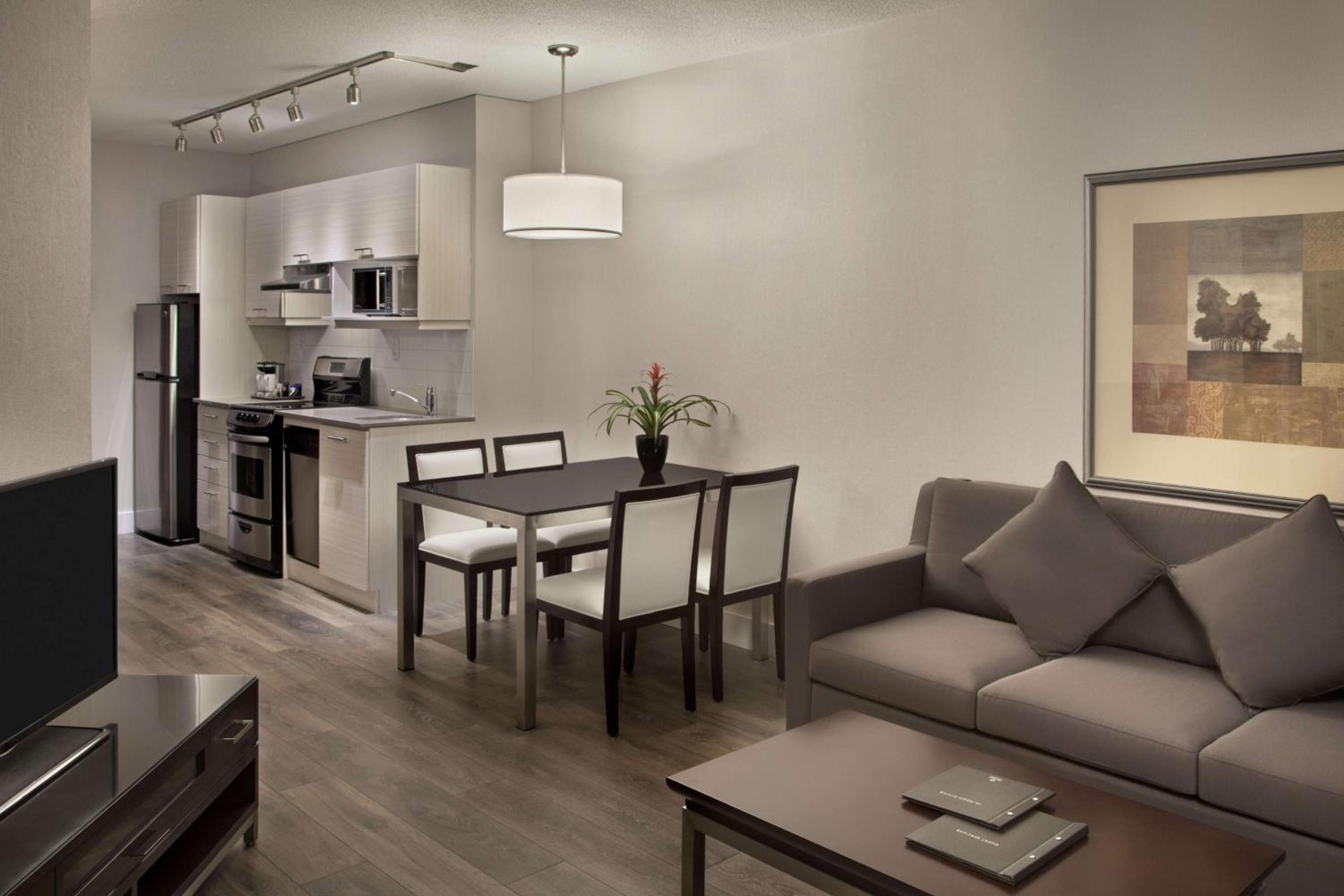 Hilton Suites Toronto-Markham Conference Centre  Spa - Property Image 10