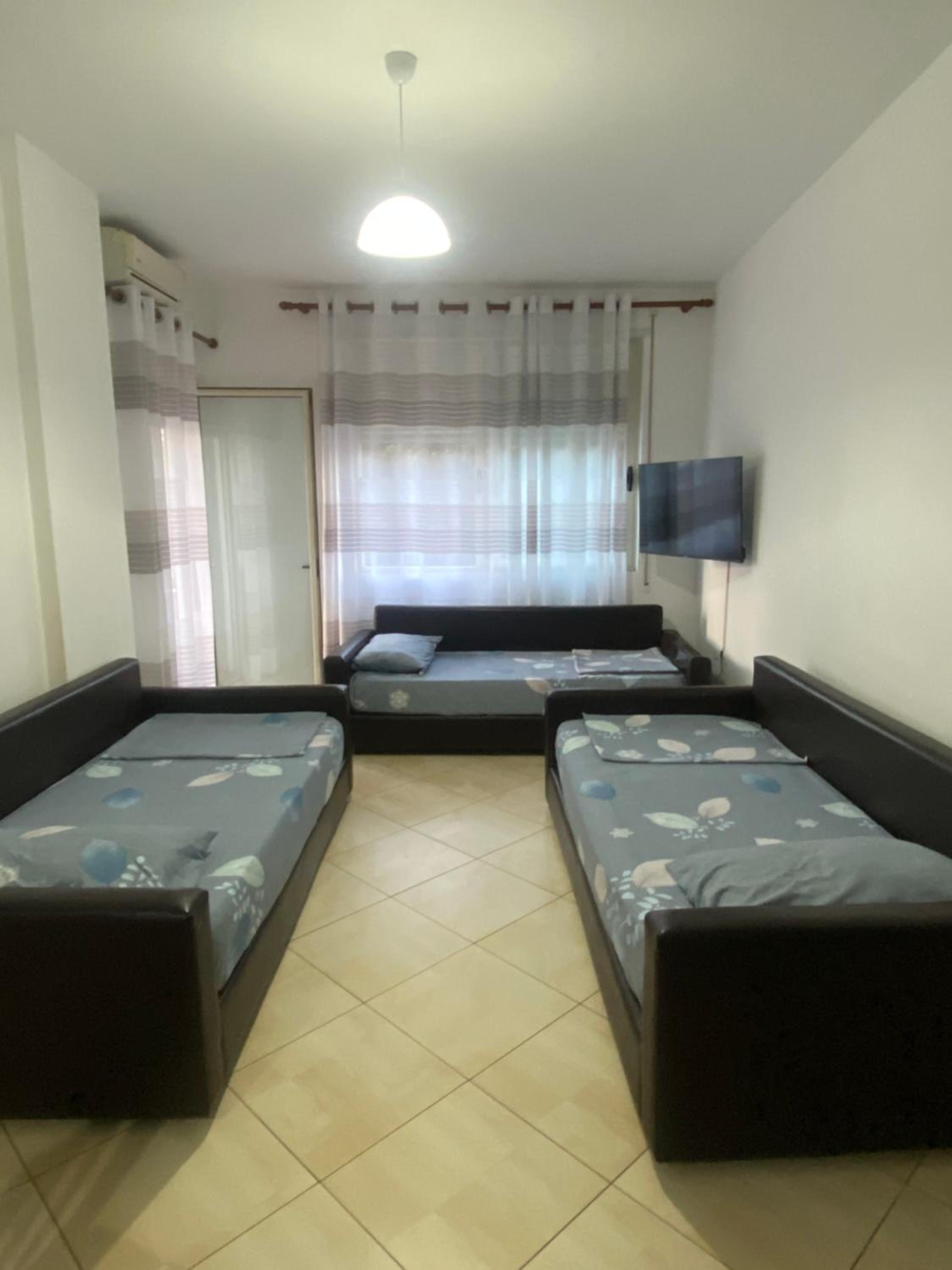Zani’s Apartments