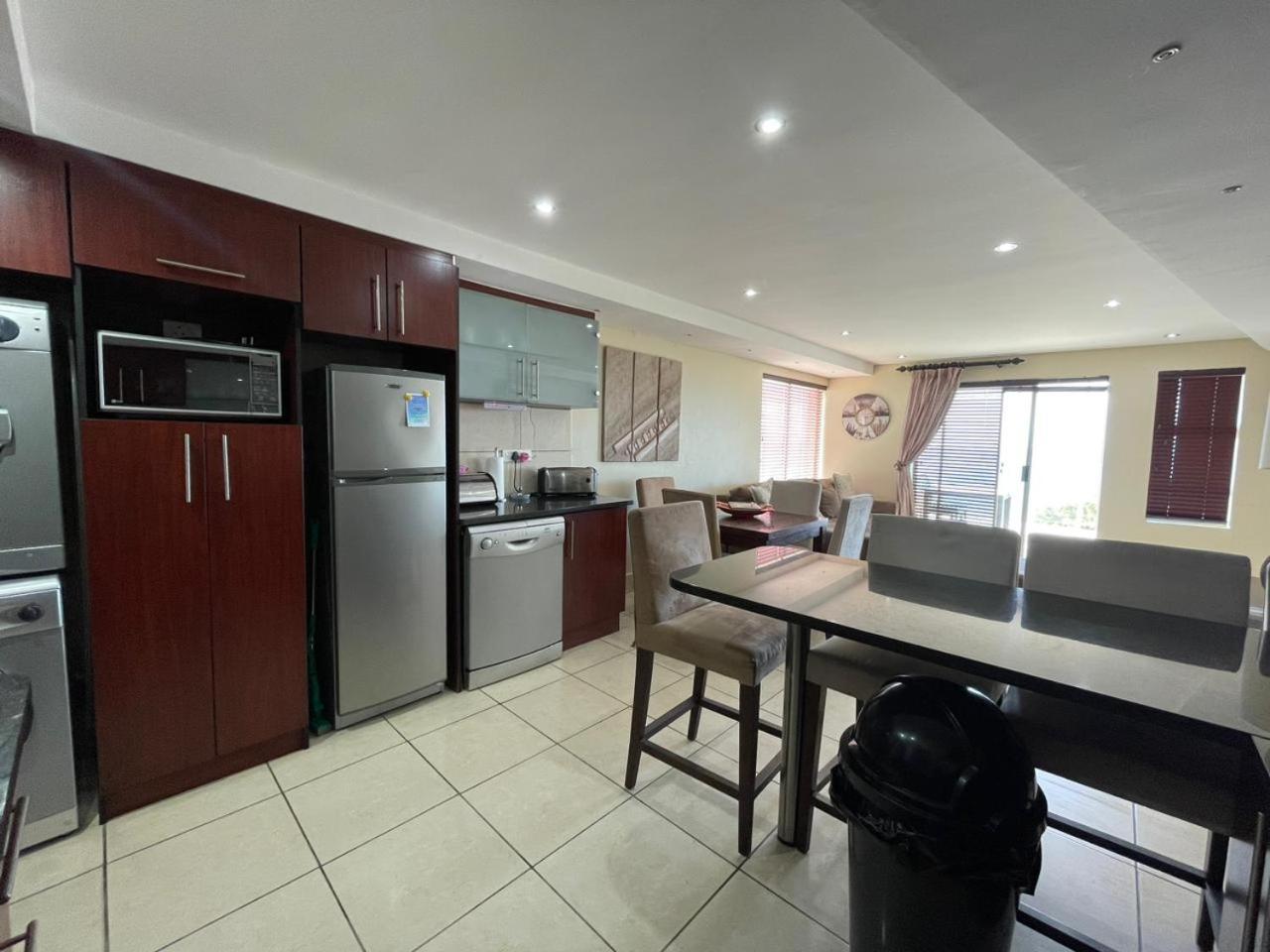 Nautica Flat 301 view 4