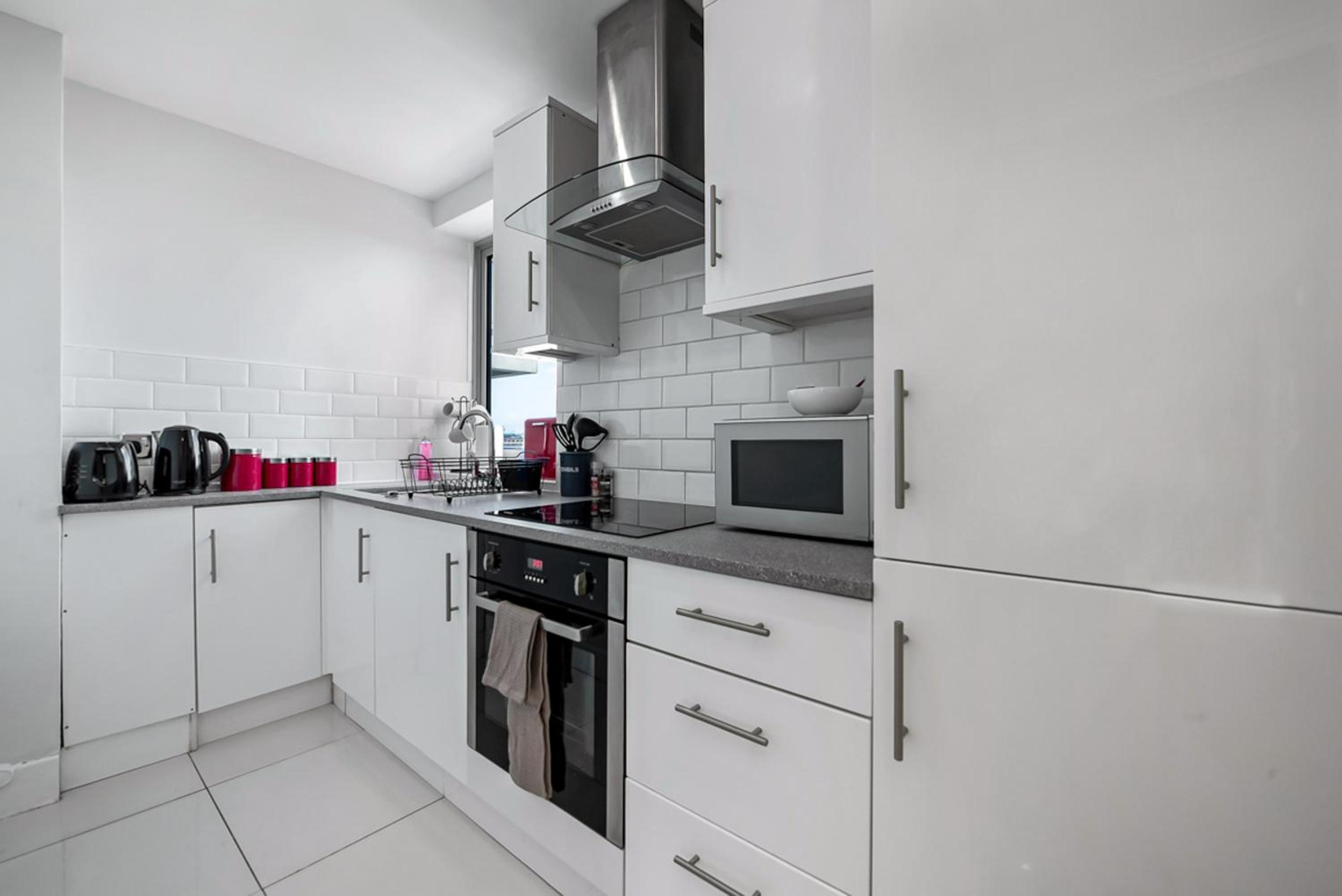 Stunning Flat on King's Road, Chelsea with Balcony