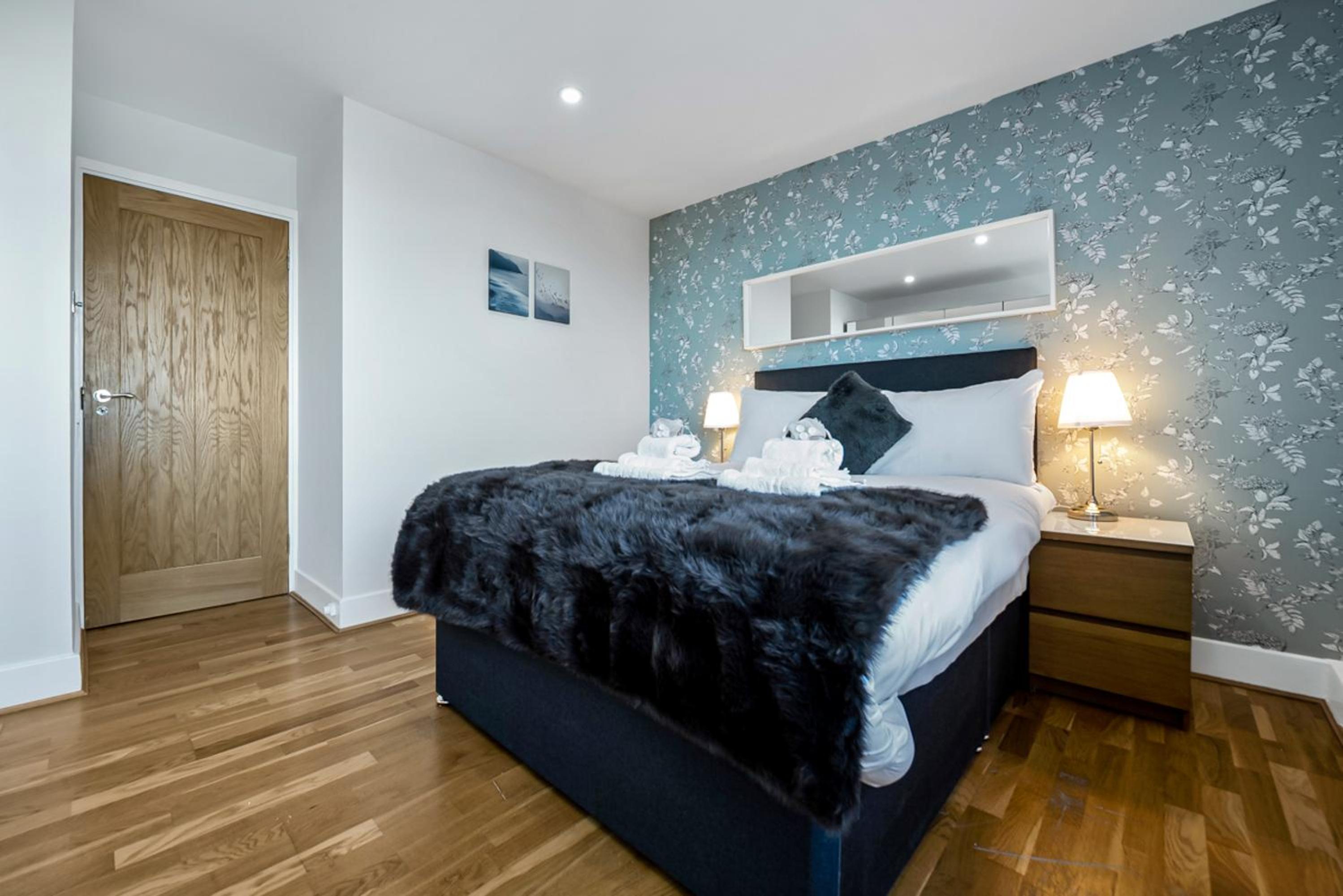 Stunning Flat on King's Road, Chelsea with Balcony