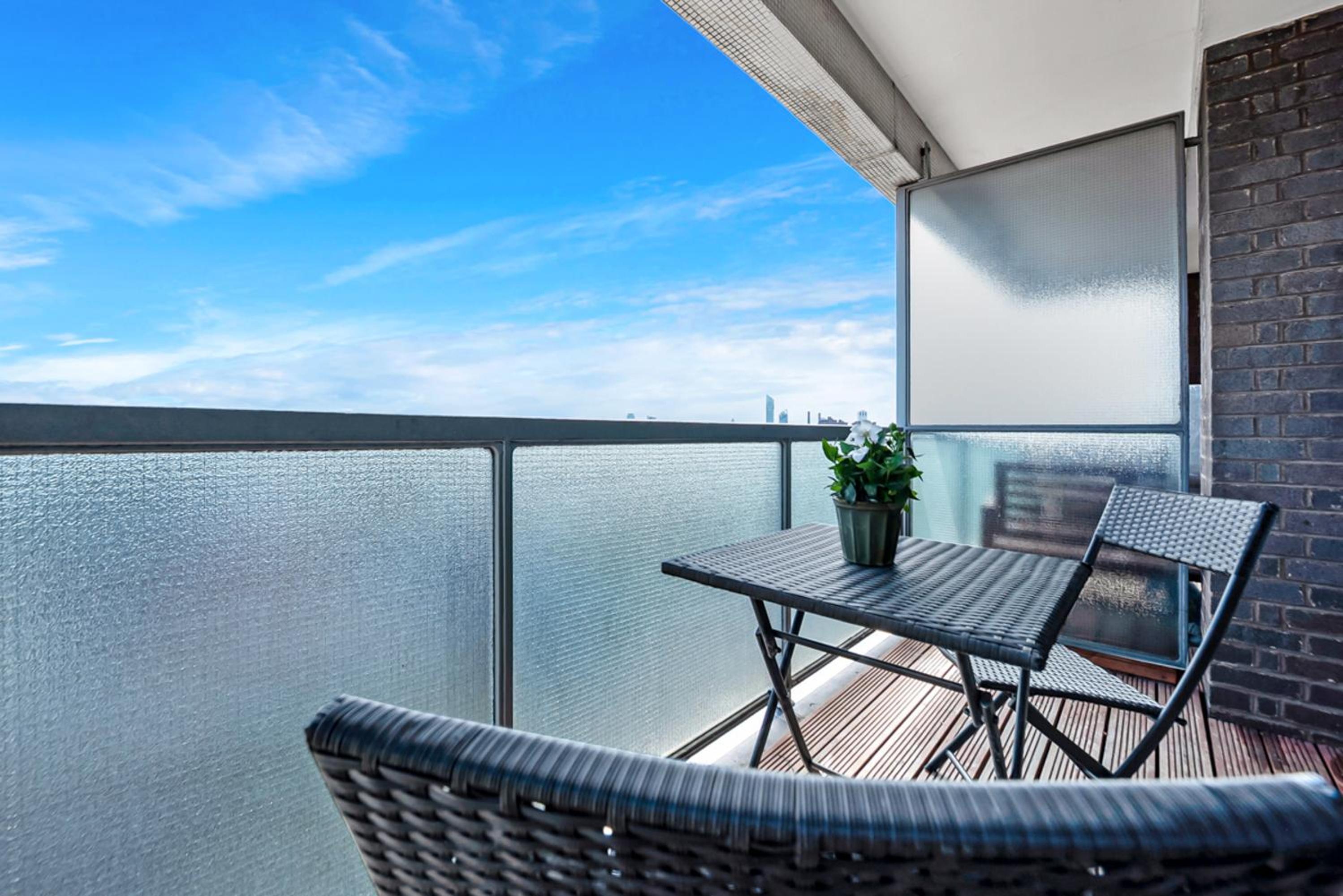 Stunning Flat on King's Road, Chelsea with Balcony