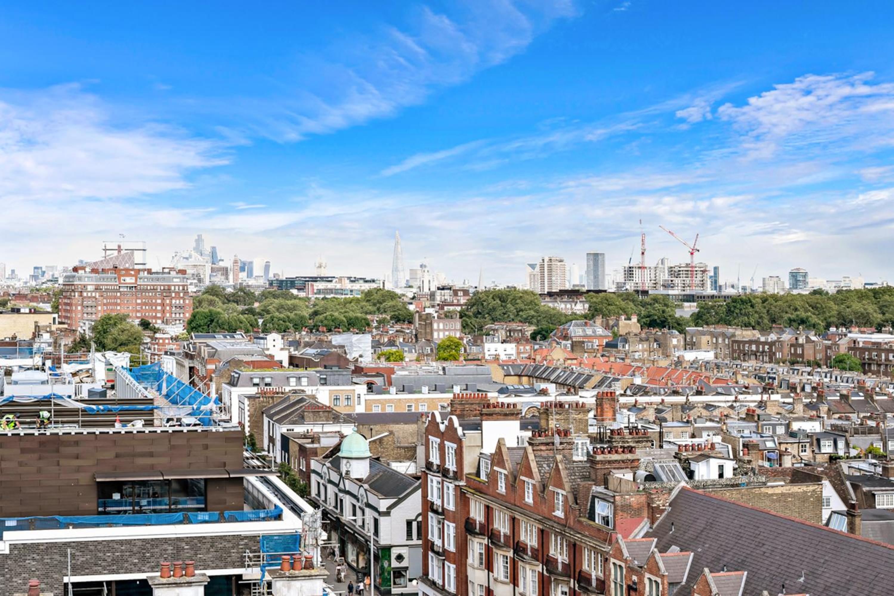 Stunning Flat on King's Road, Chelsea with Balcony