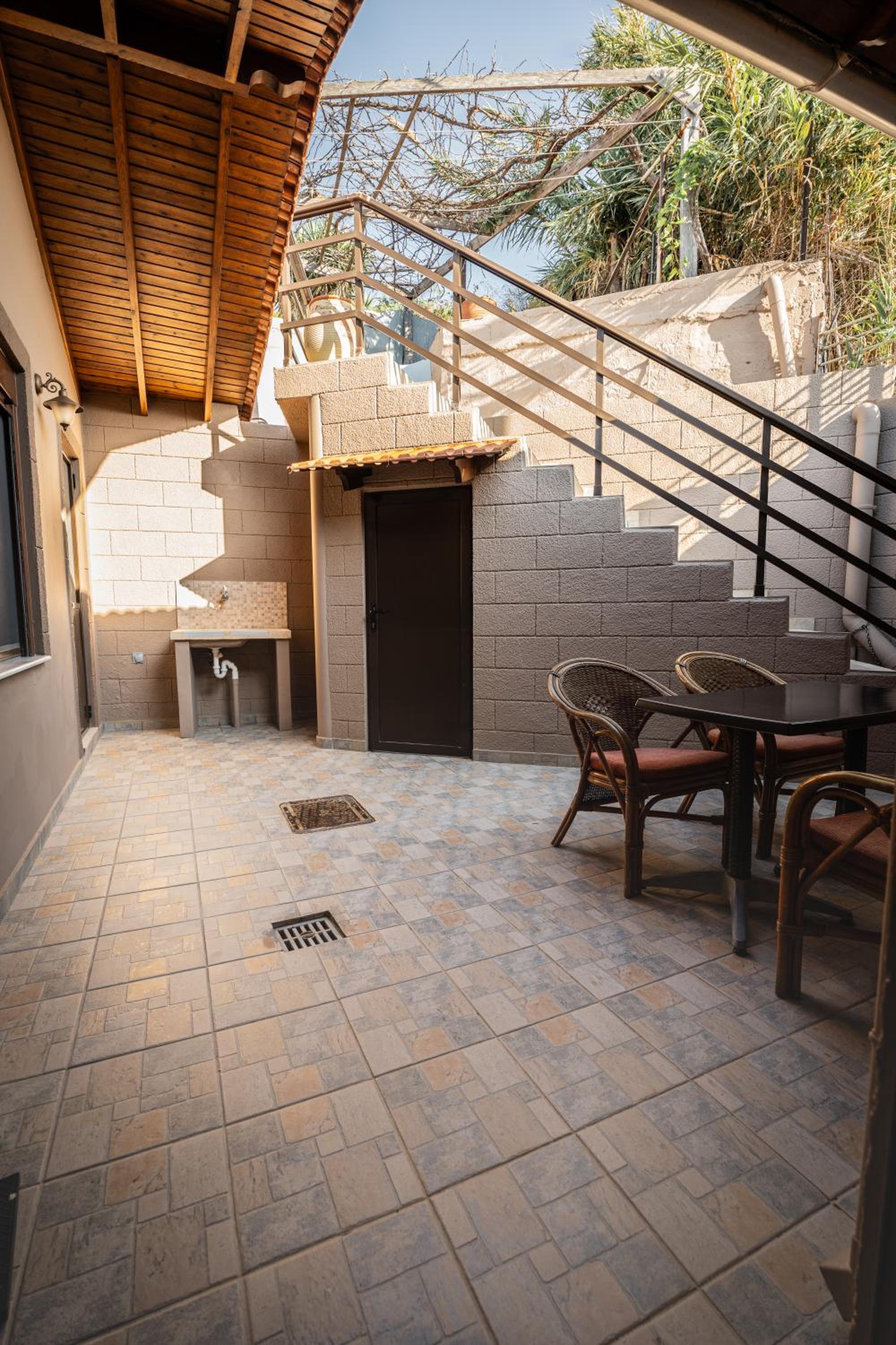 Kritika Memet House view 3