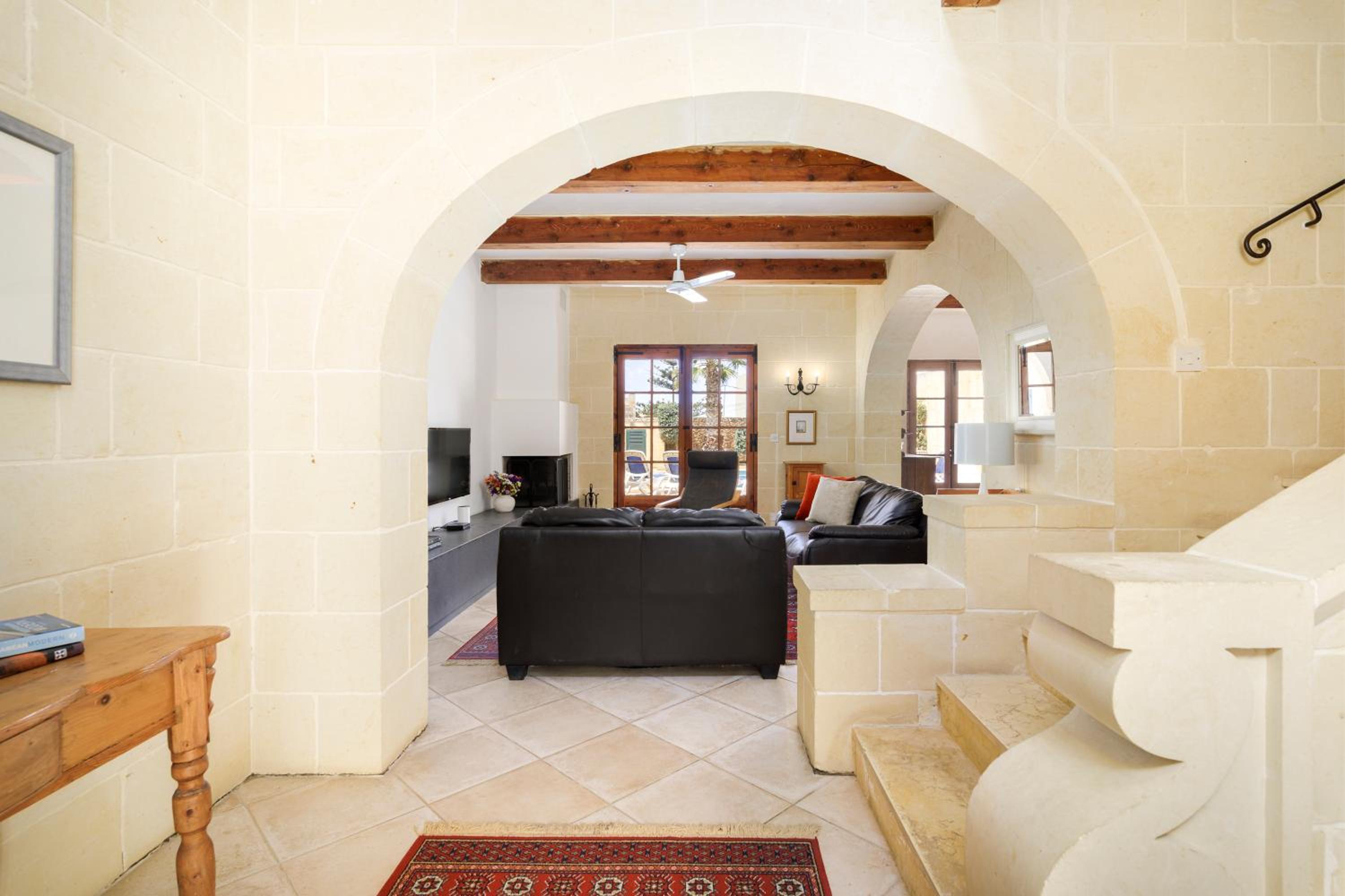 Dar ta' Censina Villa with Private Pool view 2