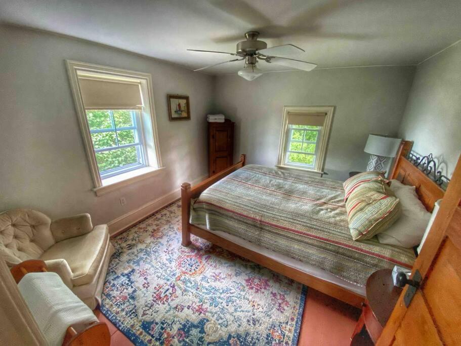 Loyalist Lakehouse with Private Beach