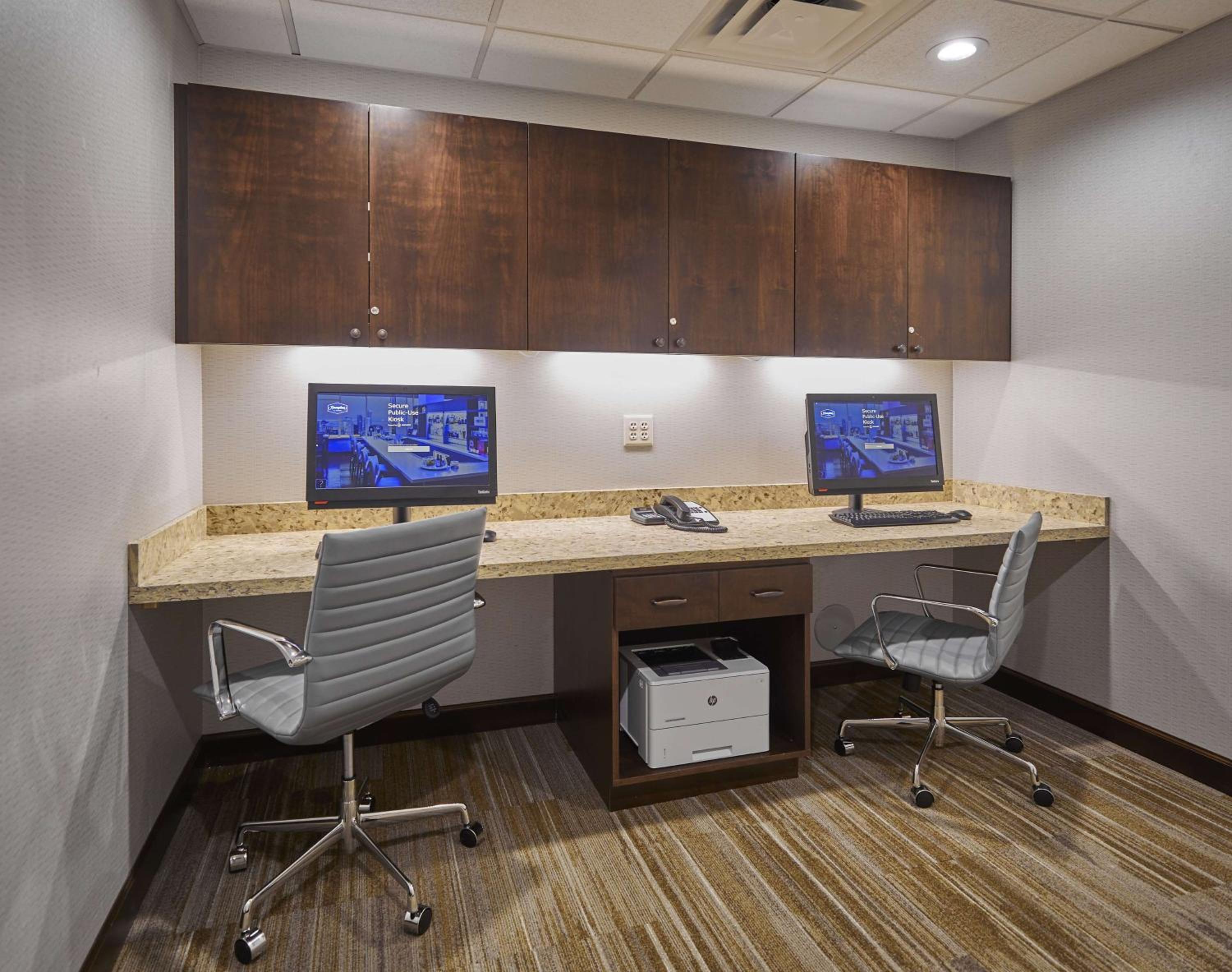 Roseburg Vacations - Hampton Inn  Suites Roseburg - Property Image 12