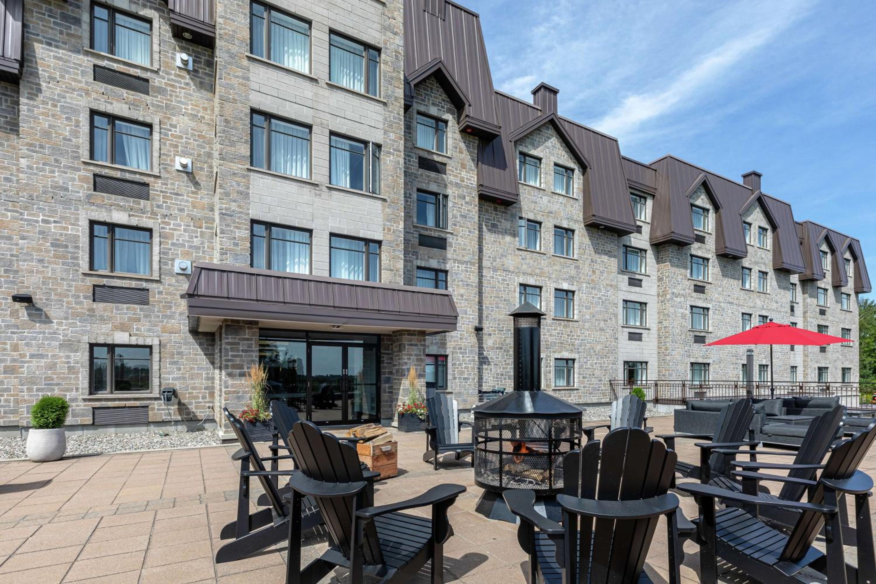 DoubleTree by Hilton Quebec Resort - Image 4