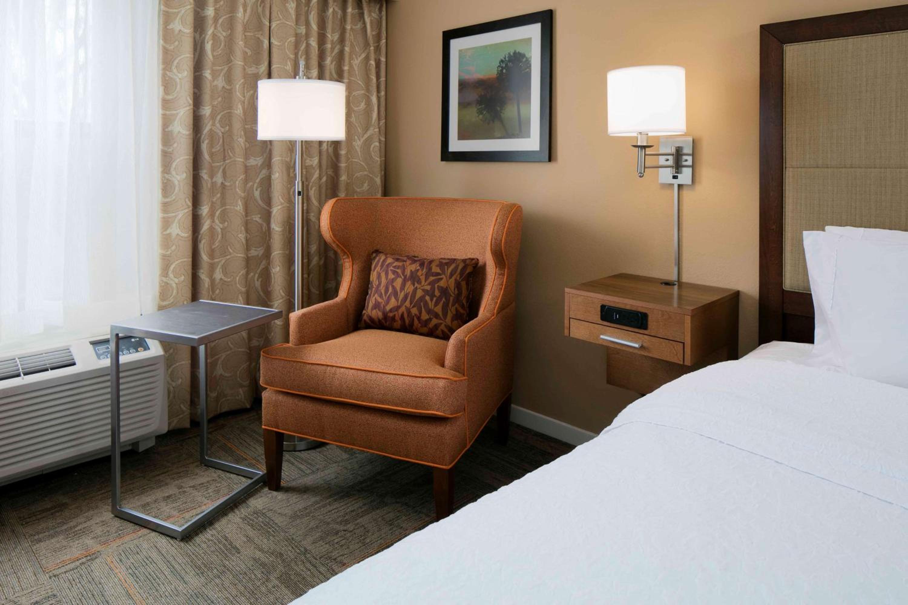 Hampton Inn Kansas City/Shawnee Mission - Property Image 9