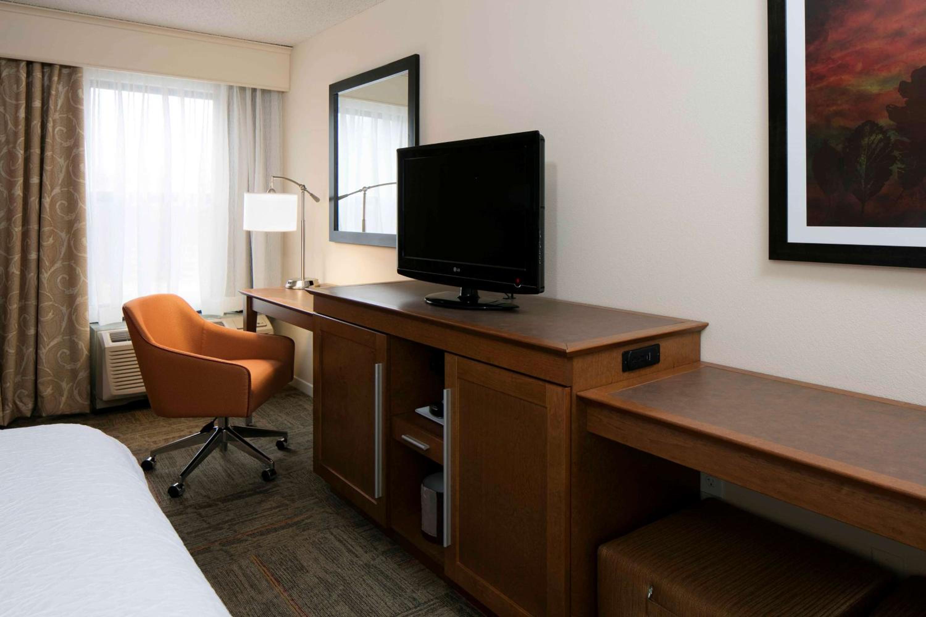 Hampton Inn Kansas City/Shawnee Mission - Property Image 7