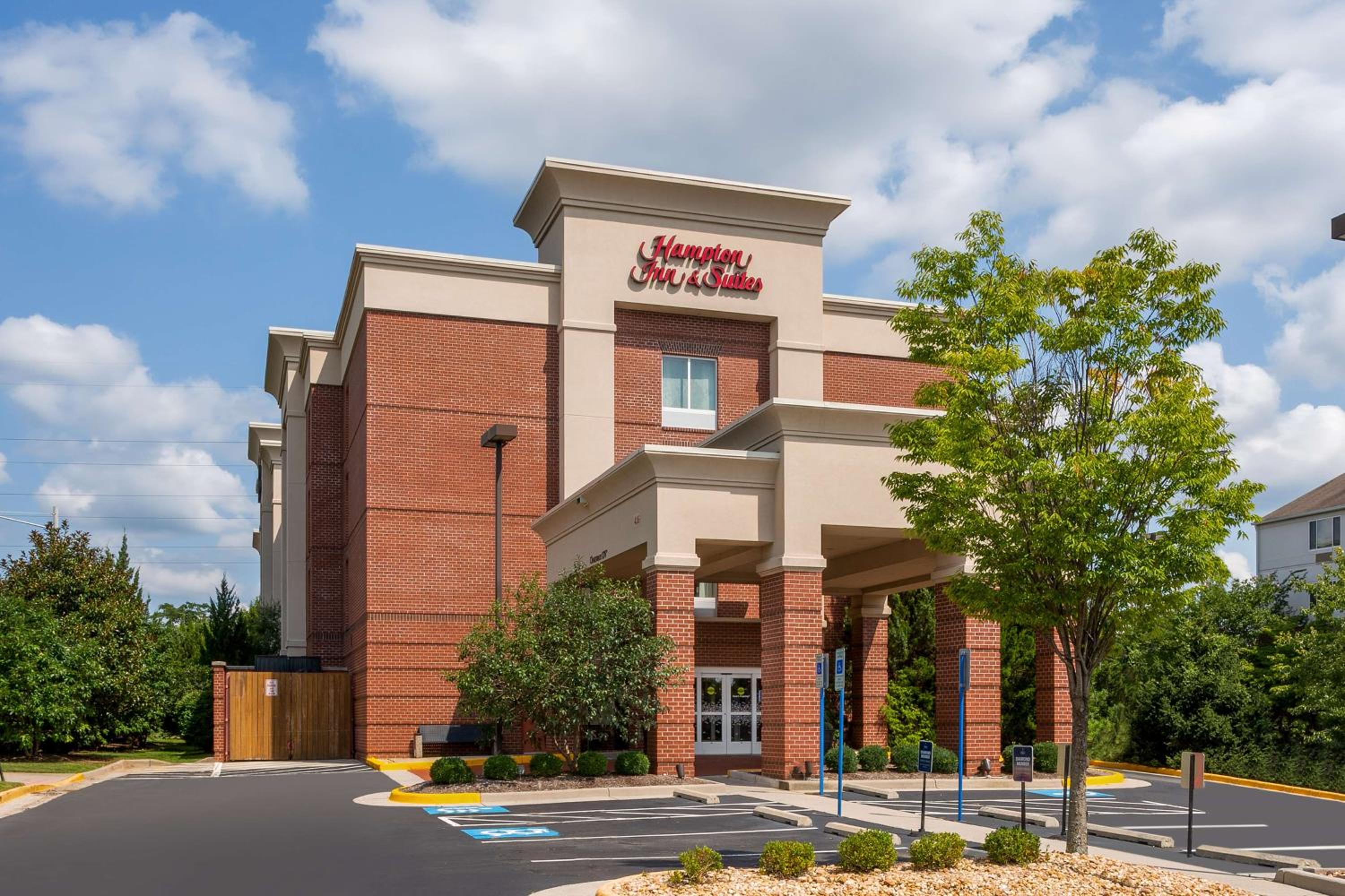 Hampton Inn Suites Herndon-Reston - Property Image 32