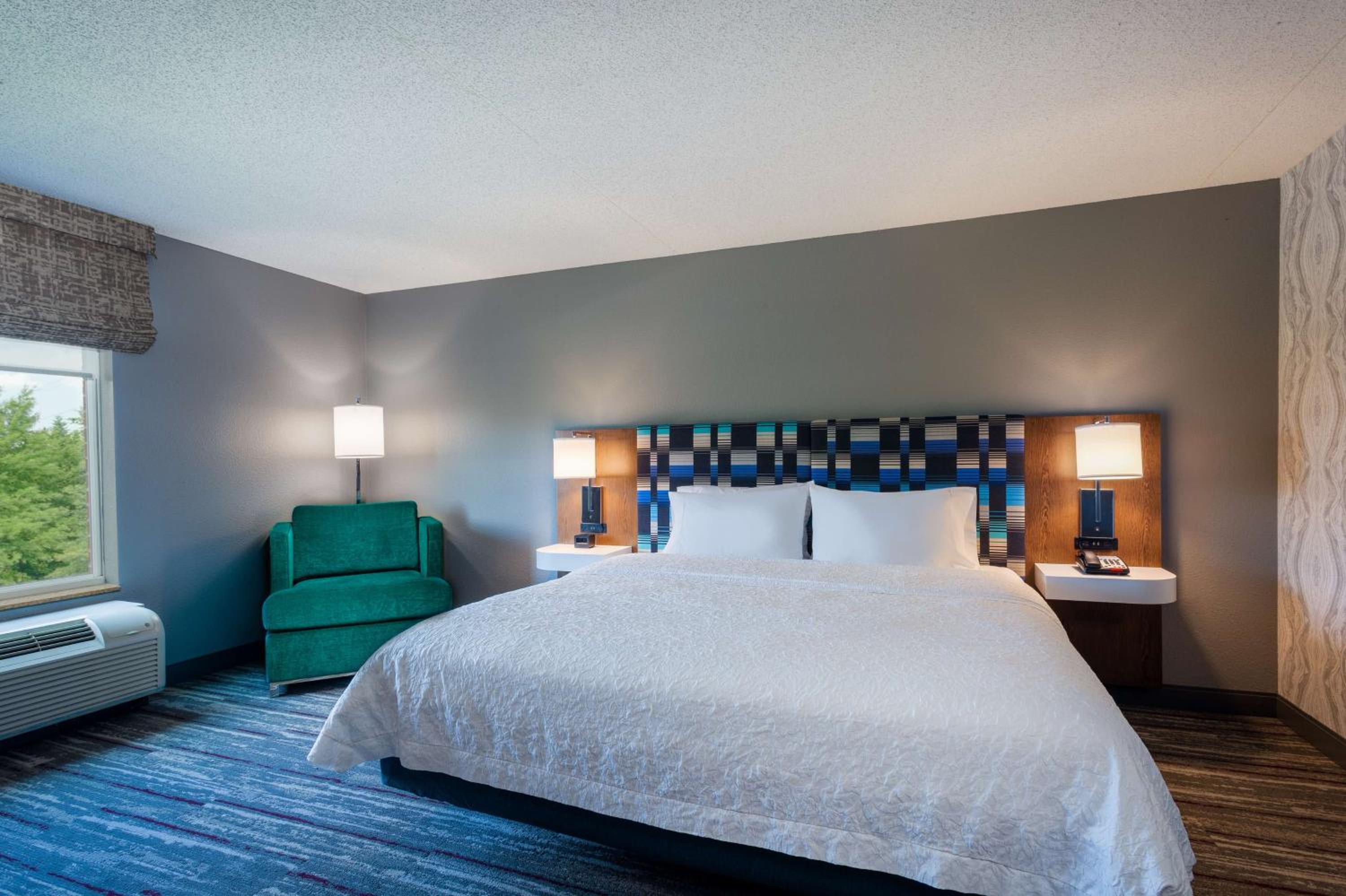 Hampton Inn Suites Herndon-Reston - Property Image 15
