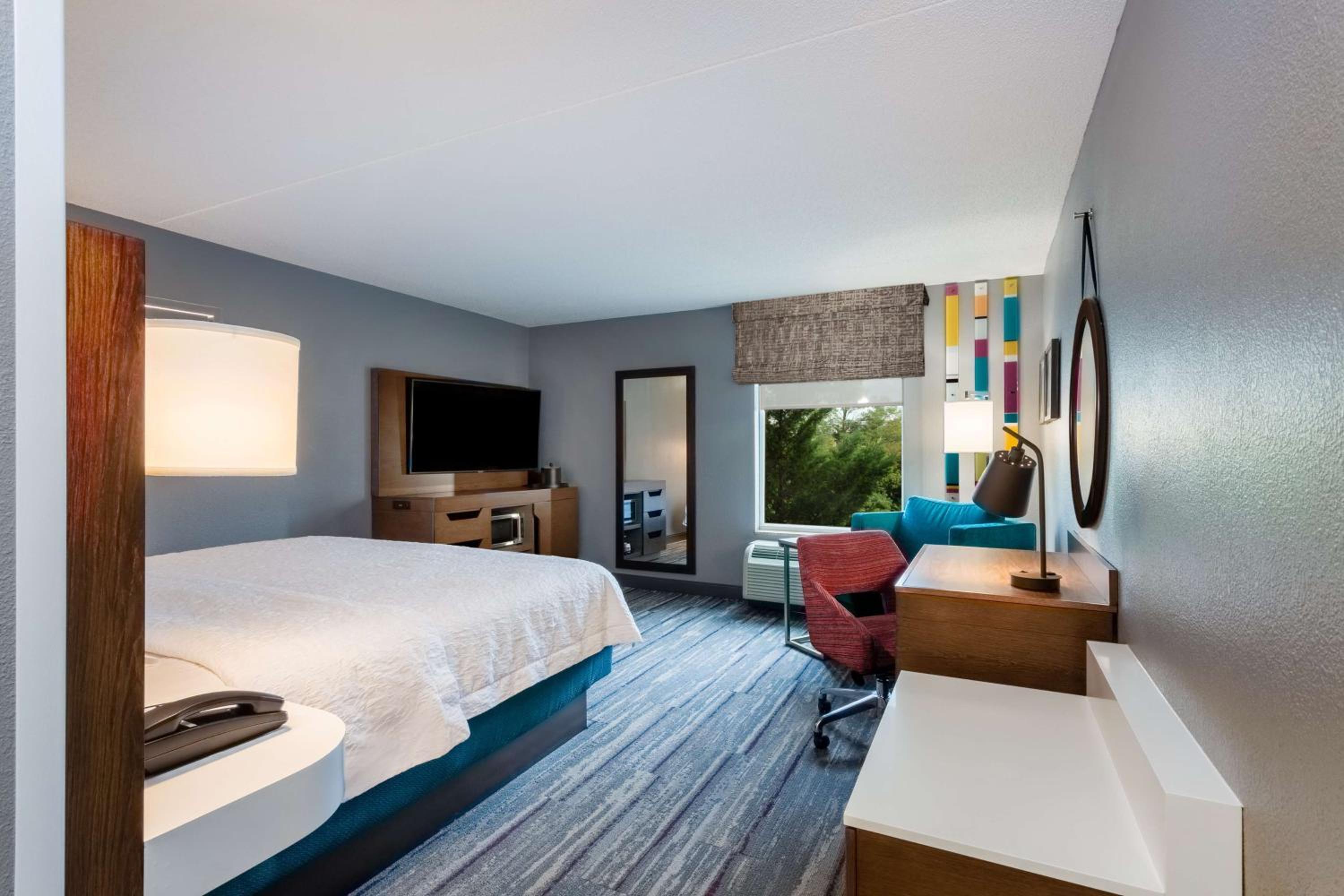 Hampton Inn Suites Herndon-Reston - Property Image 34