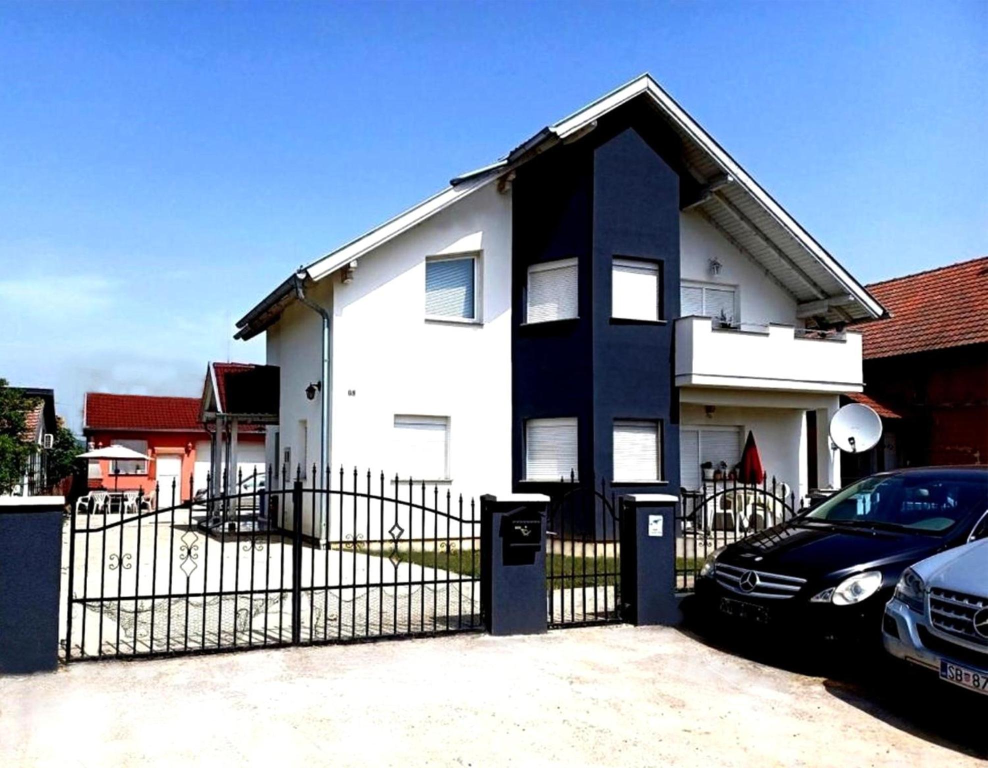 Hotel Apartment - MY DESTINATION - Image 1