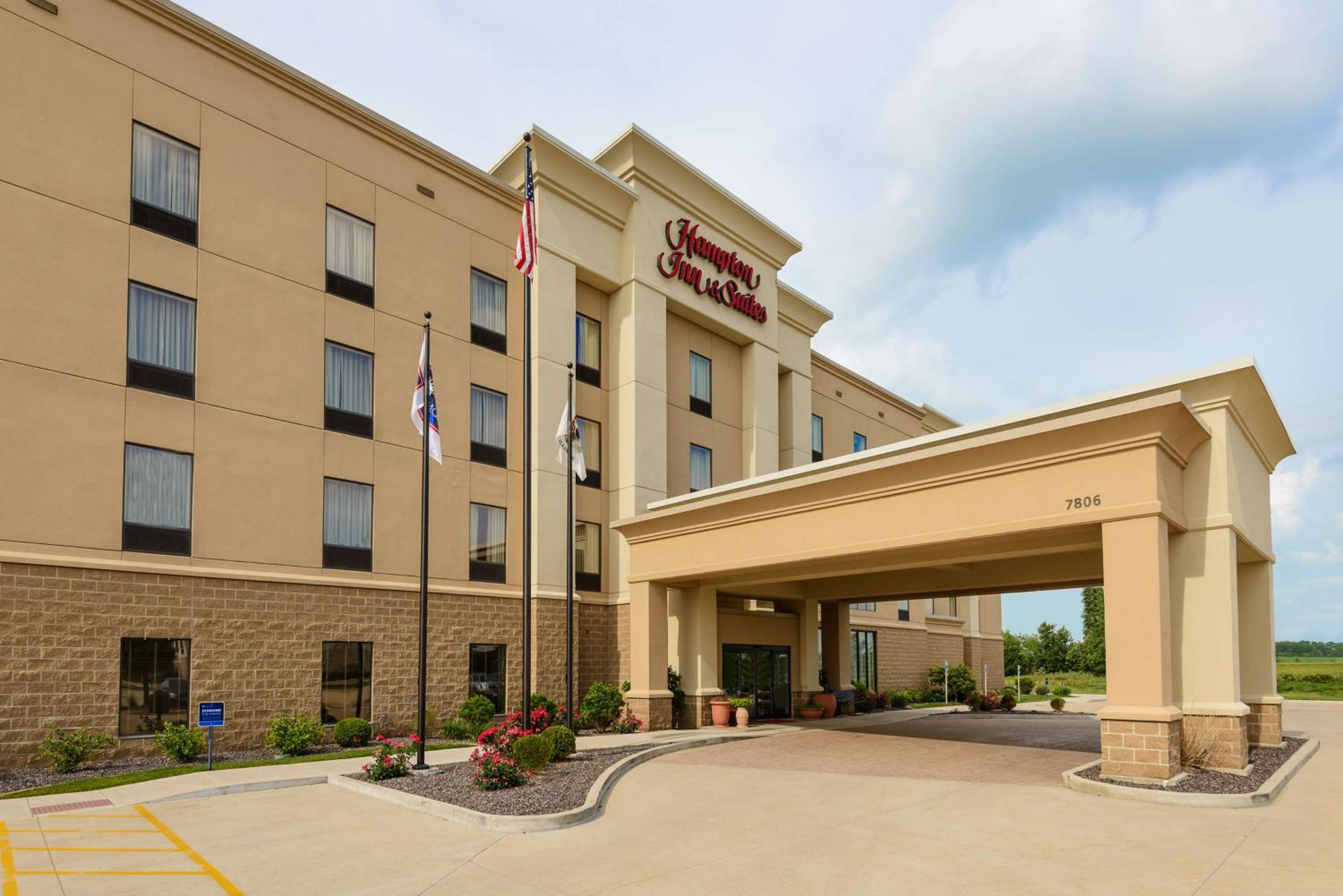 Peoria Vacations - Hampton Inn and Suites Peoria at Grand Prairie - Property Image 1