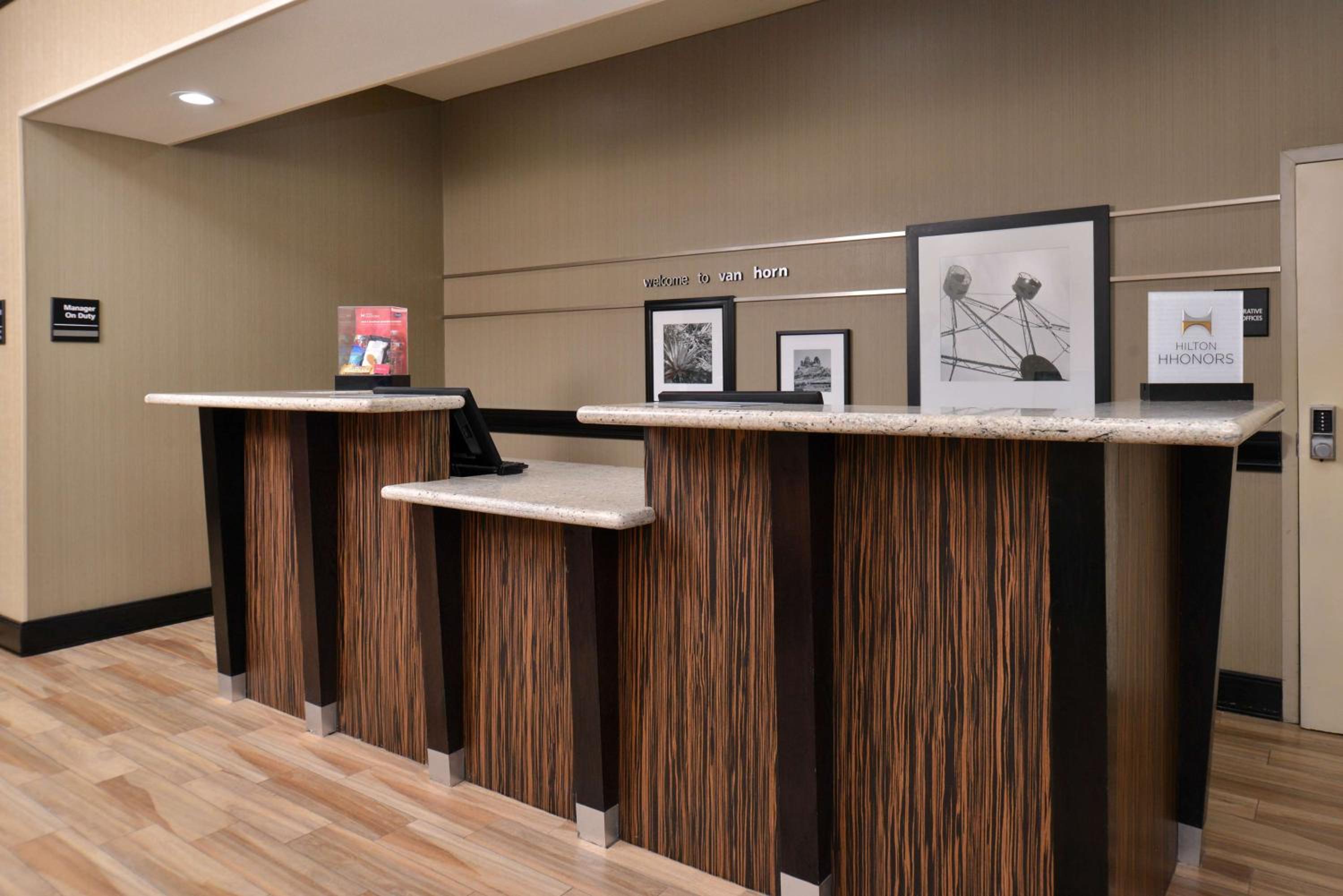 Van Horn Vacations - Hampton Inn Van Horn - Property Image 3
