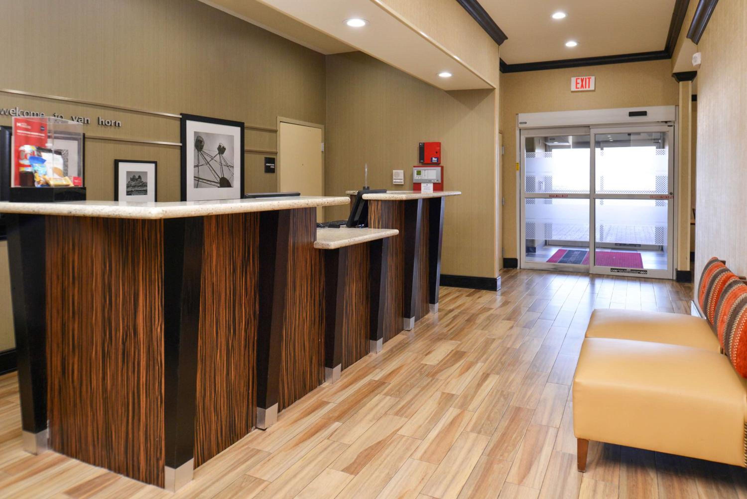 Van Horn Vacations - Hampton Inn Van Horn - Property Image 4