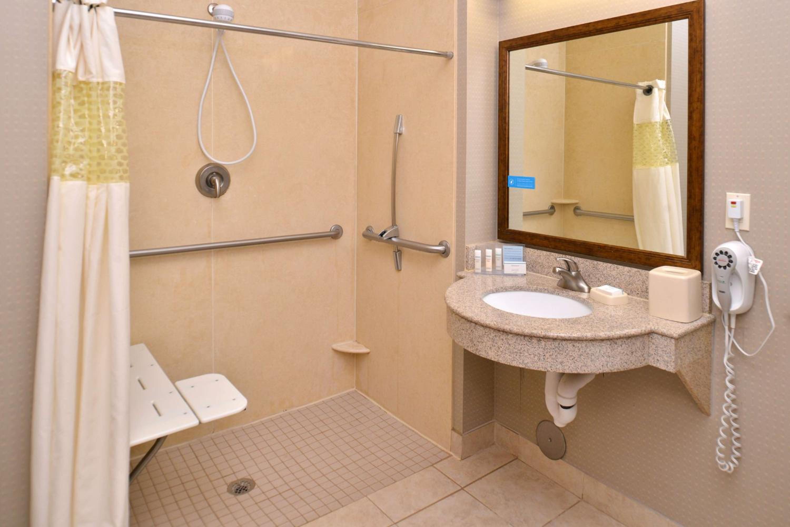Van Horn Vacations - Hampton Inn Van Horn - Property Image 11
