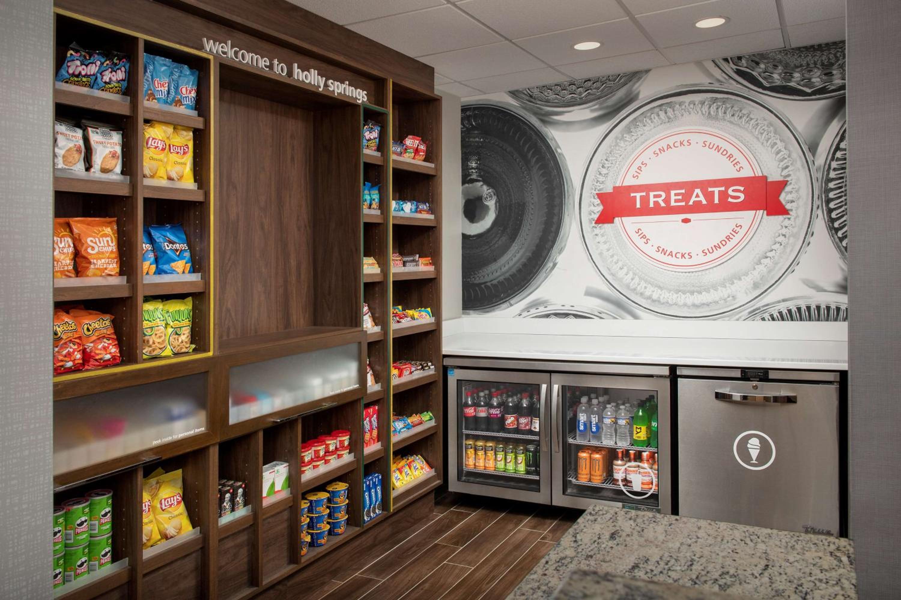 Hampton Inn  Suites Holly Springs - Property Image 24